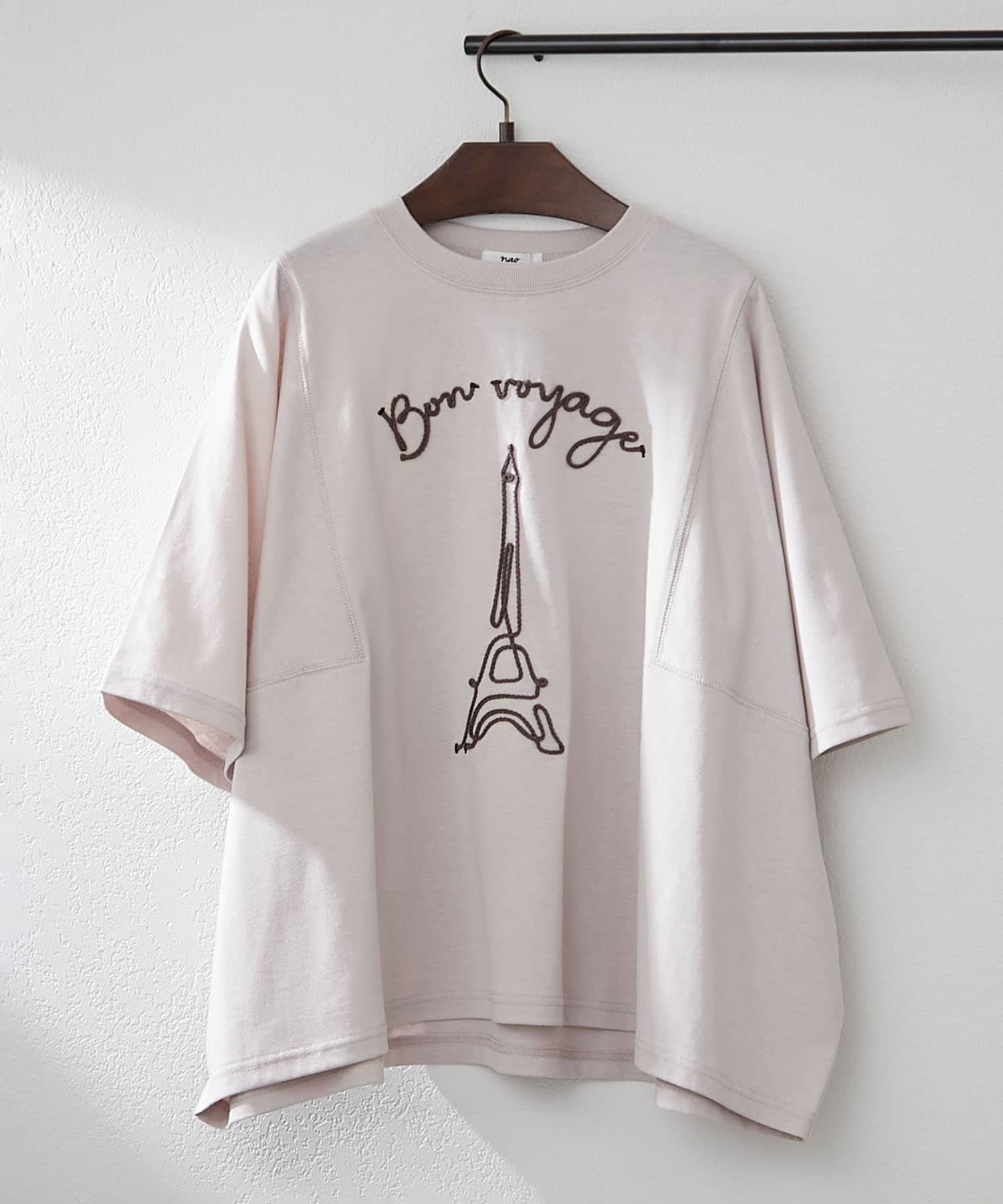 Remind me and forever(リマインドミーアンドフォーエバー) 【NAO】ドルマンアート刺繍Tシャツ