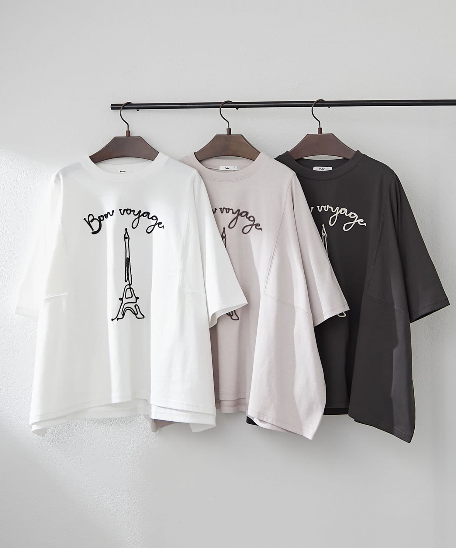 Remind me and forever(リマインドミーアンドフォーエバー) 【NAO】ドルマンアート刺繍Tシャツ
