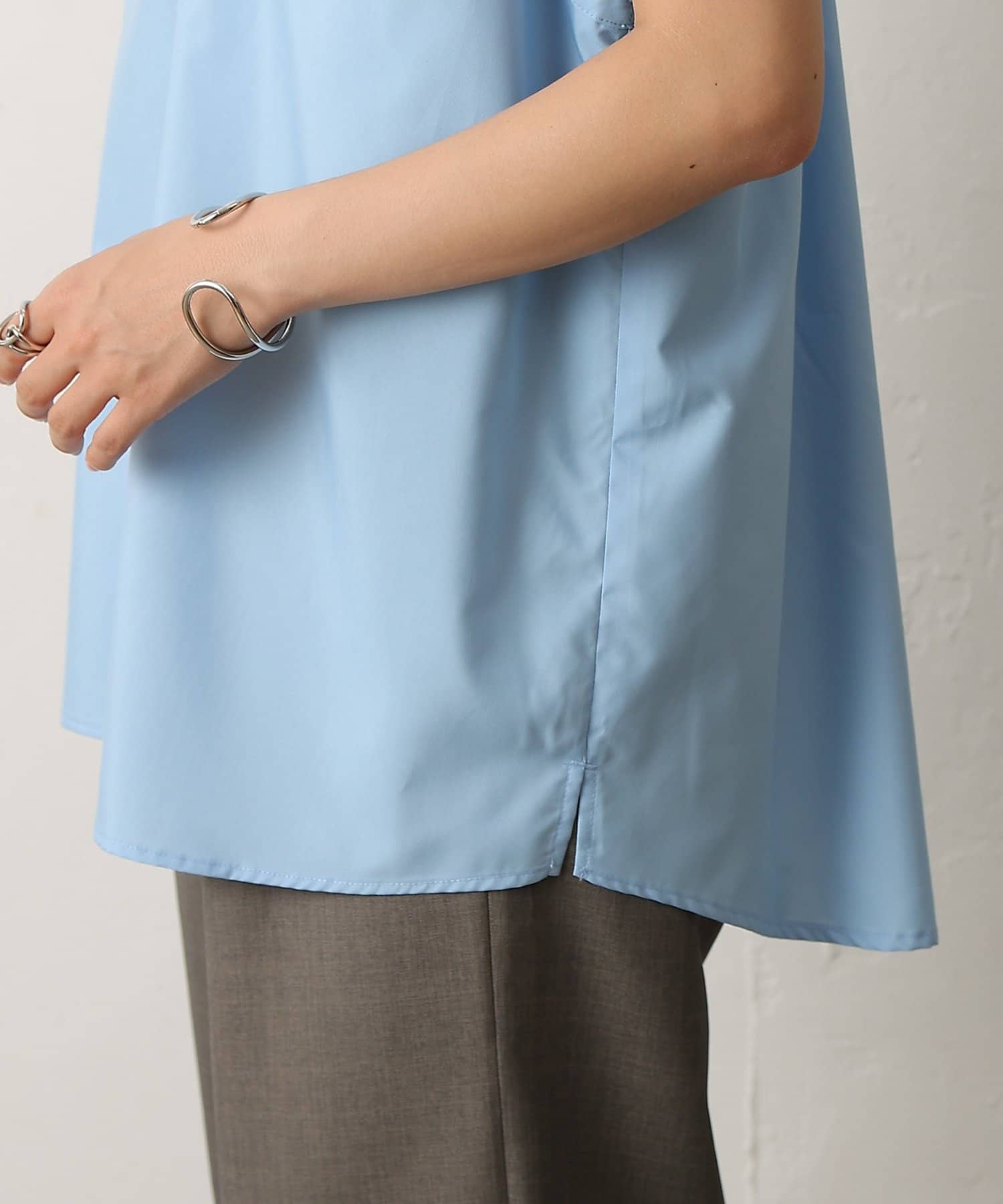 COLONY 2139(コロニー トゥーワンスリーナイン) ショルダーギャザーブラウス