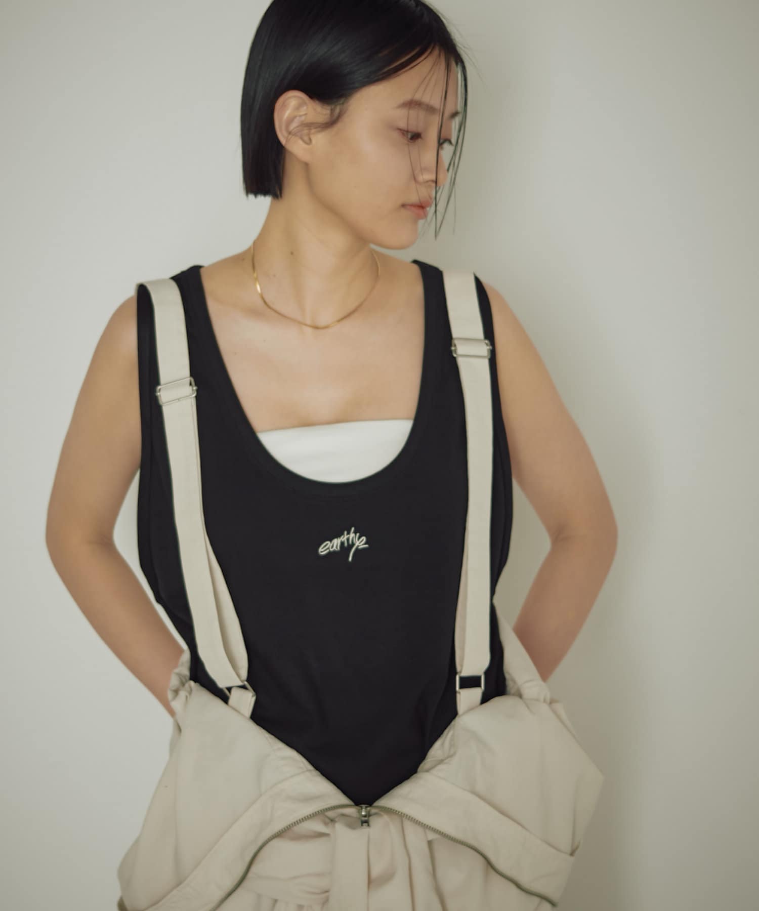OUTLET(アウトレット) 【earthy_】ロゴ刺繍タンクトップ
