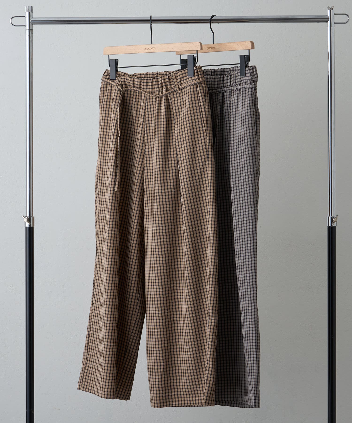 OUTLET(アウトレット) 【Discoat】チェックベルト付タックワイドパンツ