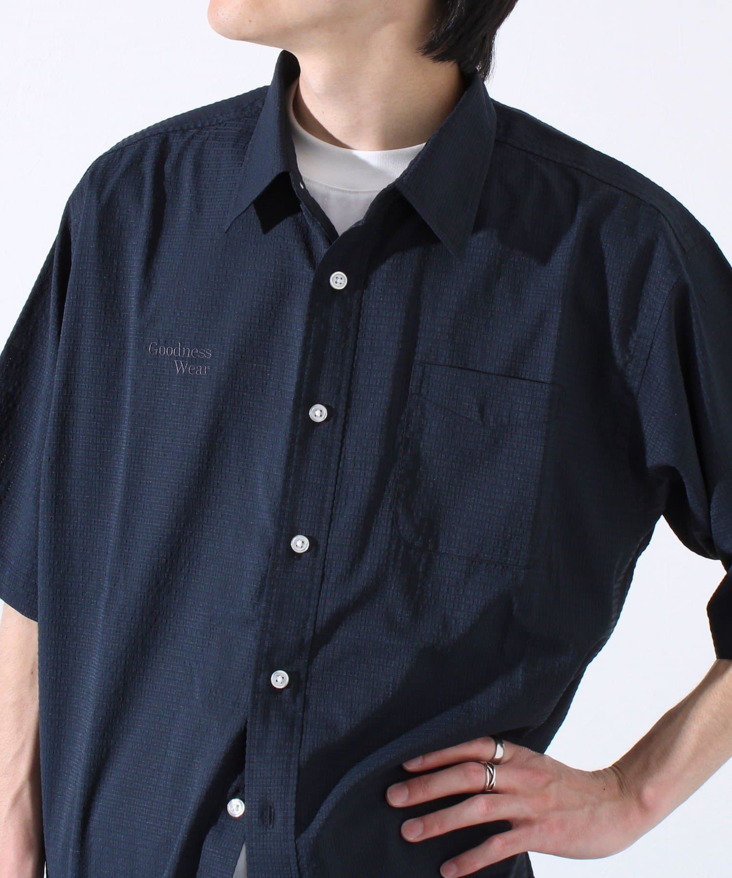 FREDY & GLOSTER(フレディ アンド グロスター) 【GLOSTER】メッシュサッカー素材GOODNESS刺繍ショートスリーブシャツ