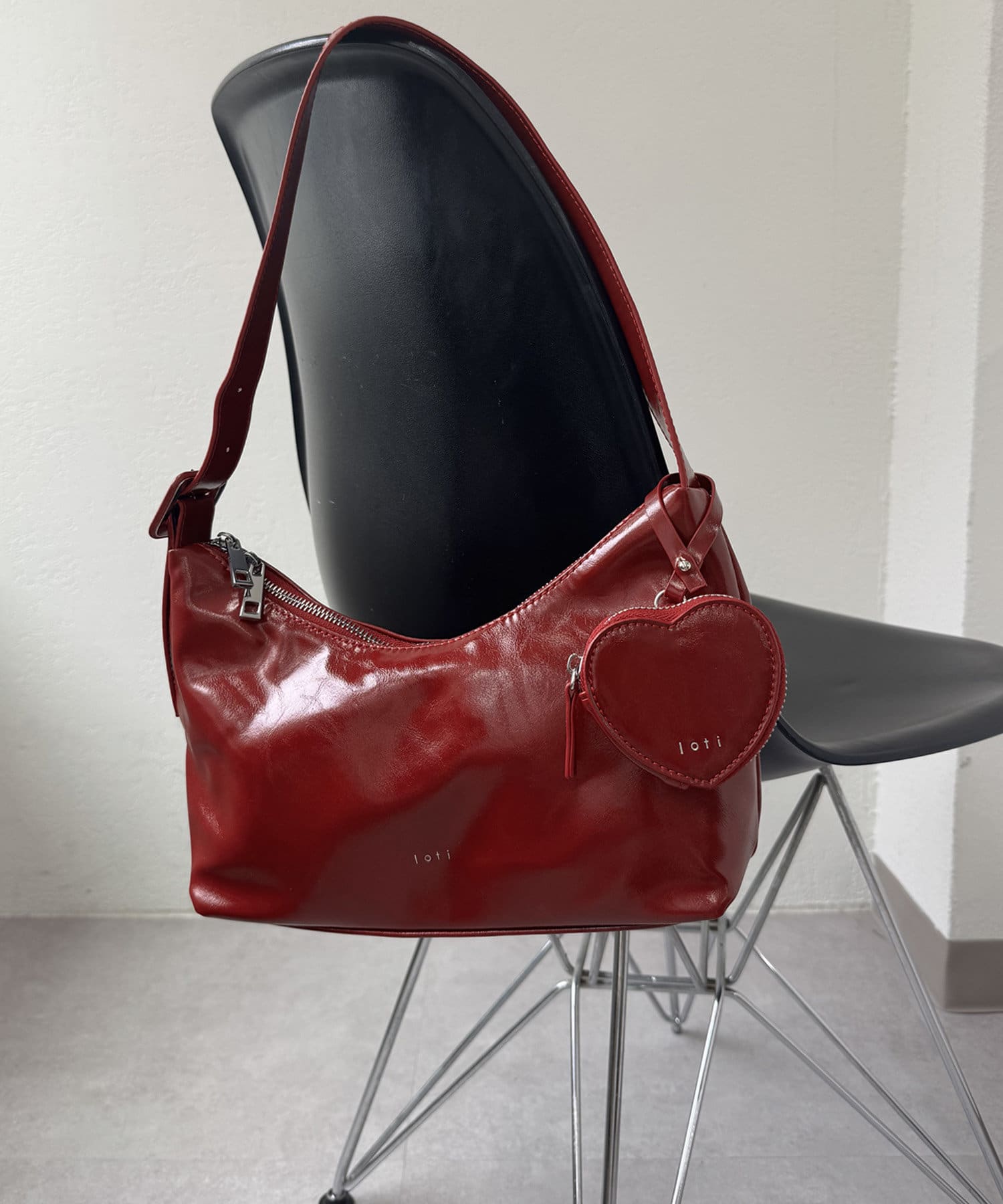 mline(エムライン) loti ハートポーチ付きホーボーBAG