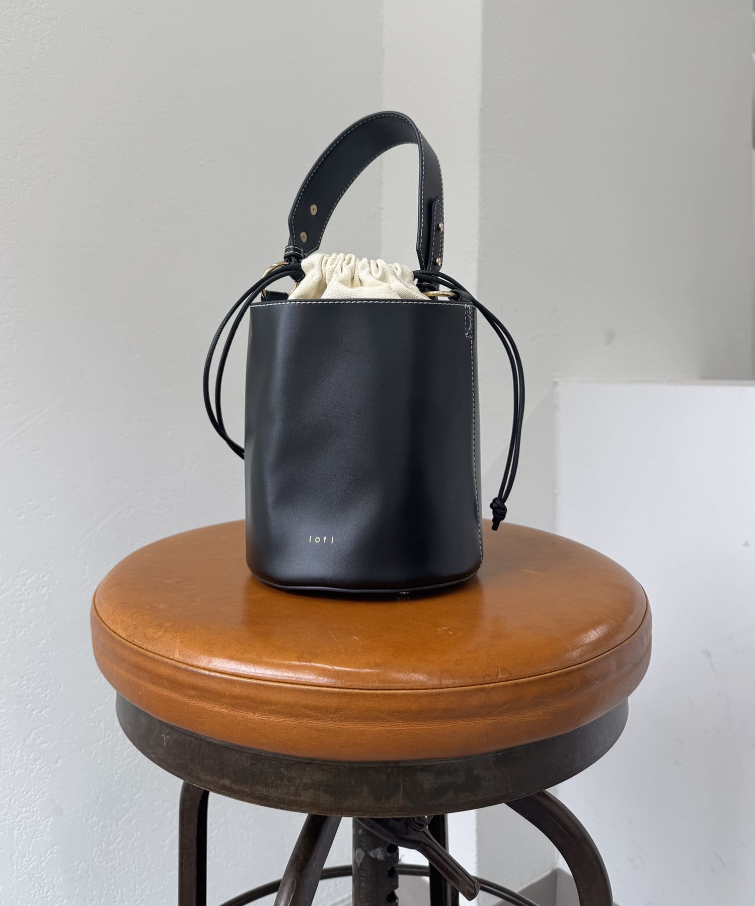 mline(エムライン) loti 巾着付きバケツBAG