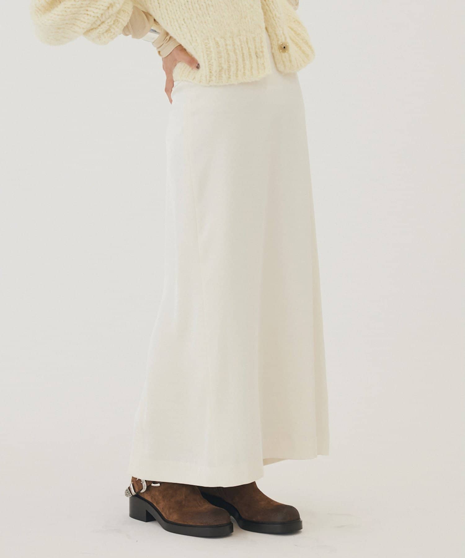【美品】ウィムガゼットTHE PAUSE ロングスカート THE PAUSE】サテンIラインスカート | Whim Gazette(ウィム