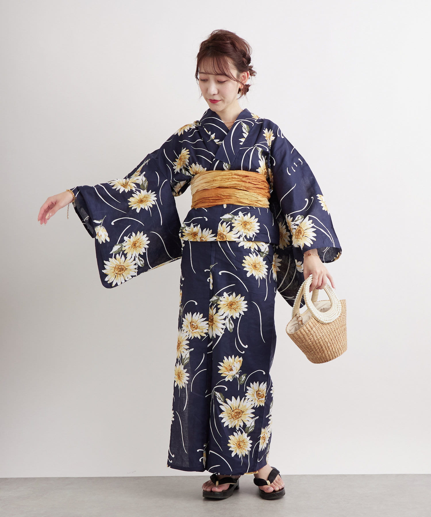 La boutique BonBon(ラブティックボンボン) 【mikiセレクト】向日葵の京まつり/浴衣と帯2点セット