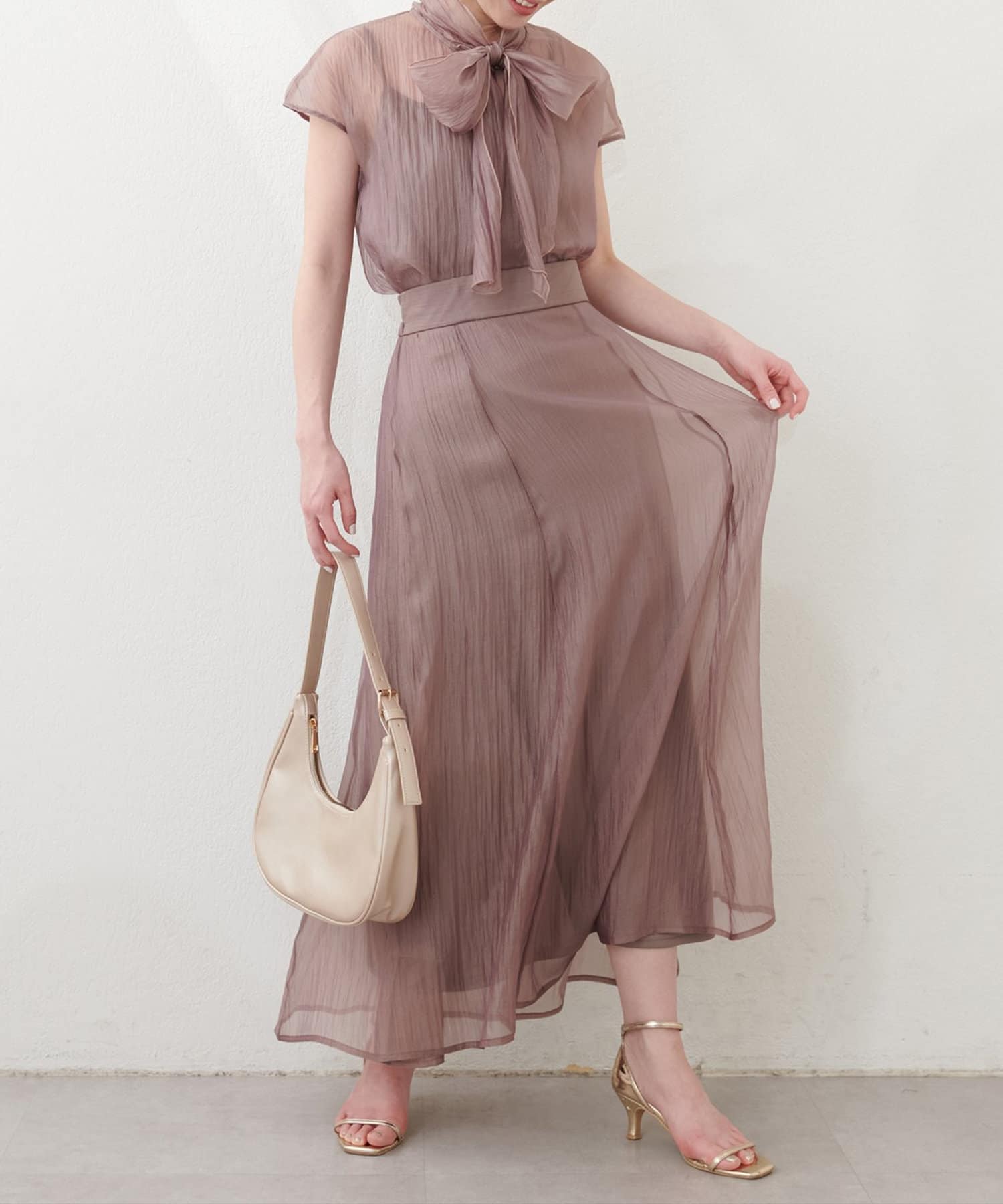 【2025SS natural couture】大人フェミニンなフレアスカート■Designさらふわな揺れ感とキラッとしたラメ感が可愛いスカート。動くたびに優雅な揺れを生みキラッと光るラメで女性らしい