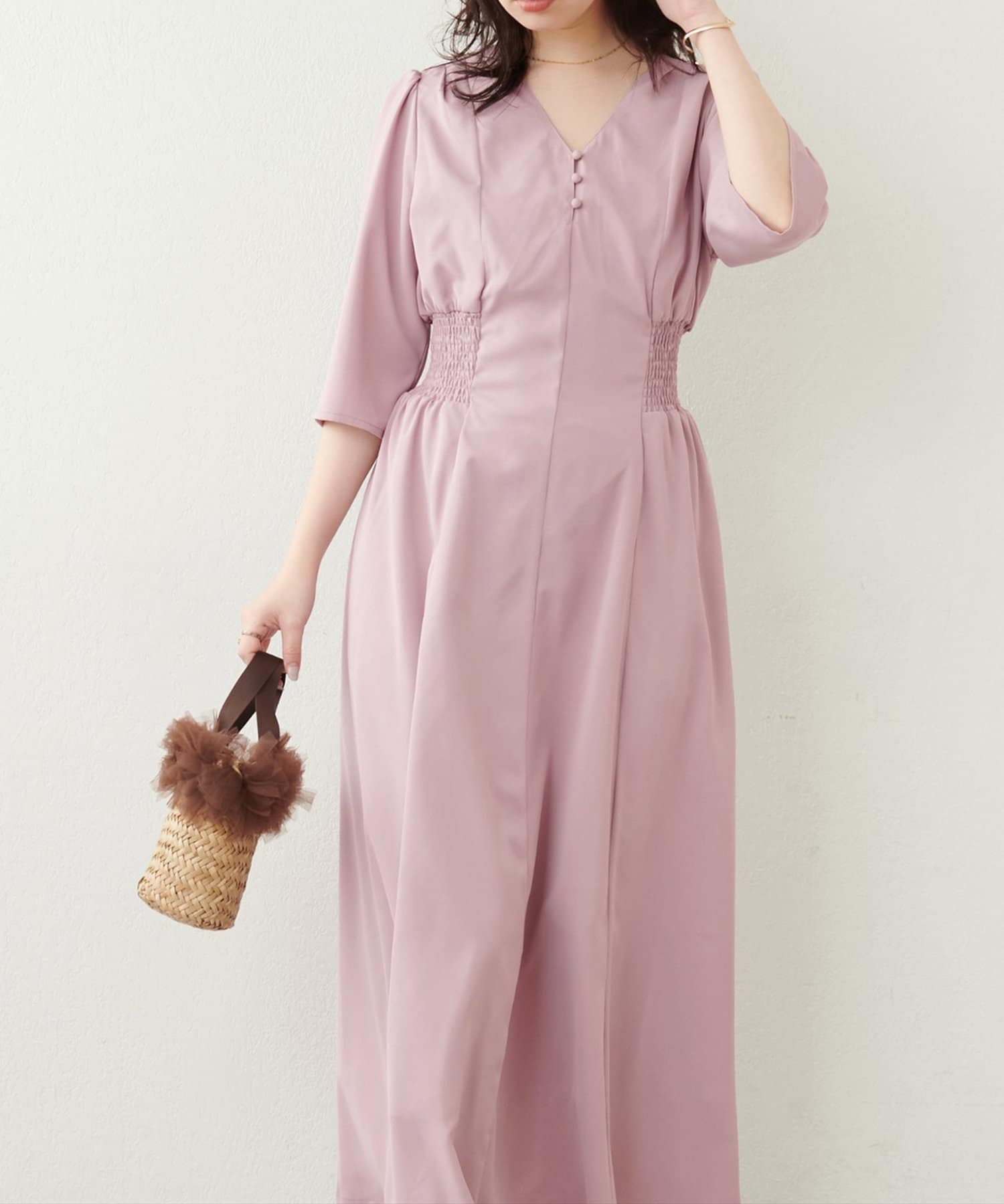 【2025SS natural couture】大人レディムード漂う美シルエットが魅力◎WEB限定サイズ：Lサイズ■Designやや高めのウエストラインから緩やかに流れる美シルエットラインが魅力のワン
