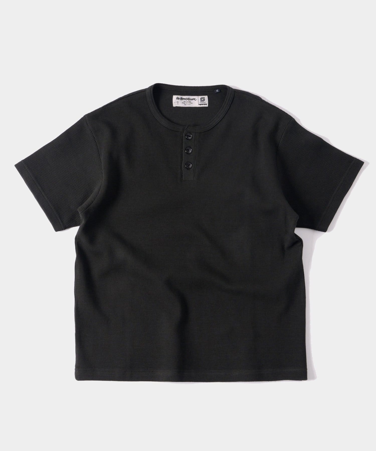WHO’S WHO gallery(フーズフーギャラリー) 【Sourcream/サワークリーム】ワッフルヘンリーネックTEE / 2サイズ
