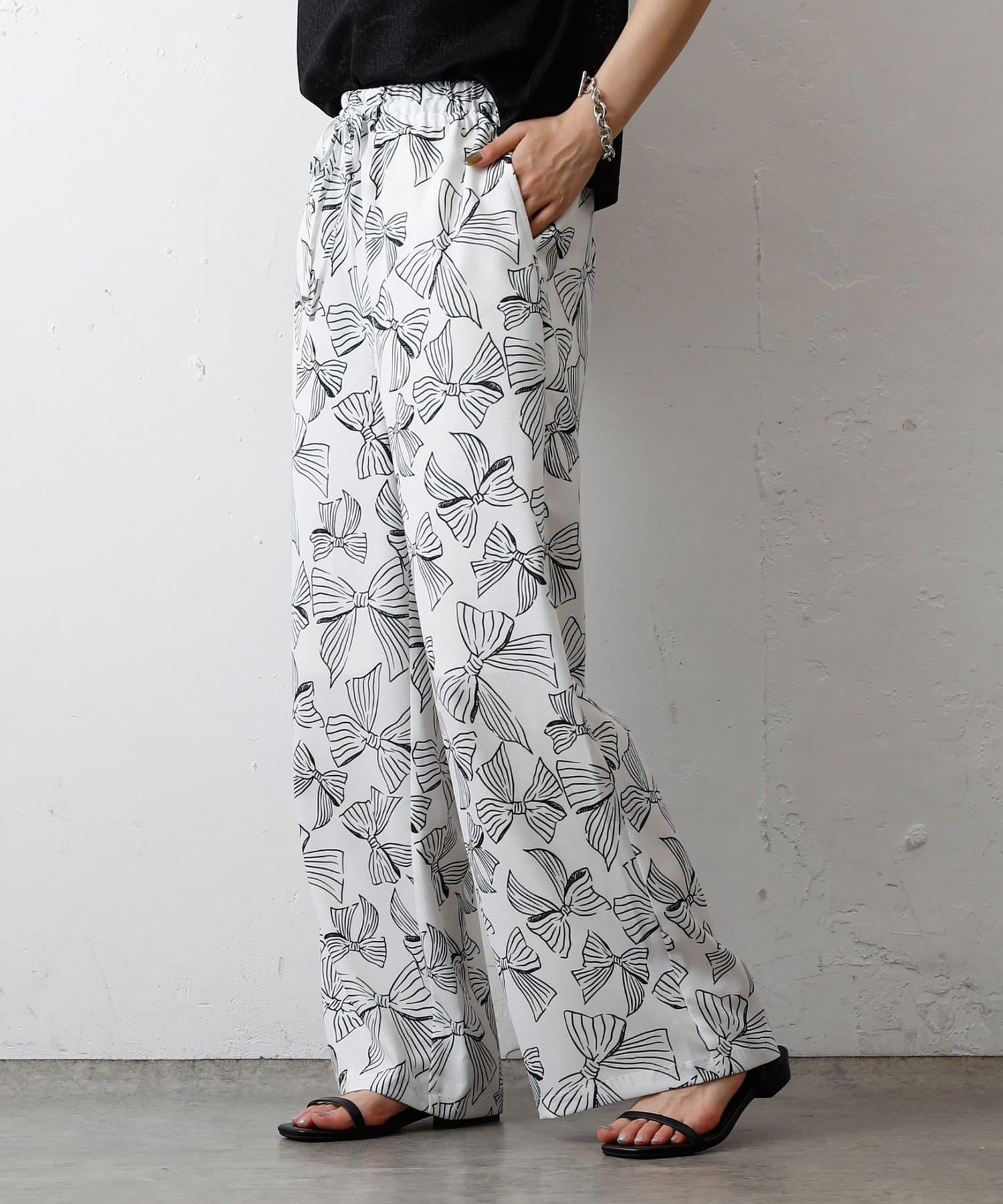 廉ページ センターシームワイドストレートパンツ | COLONY 2139(コロニー