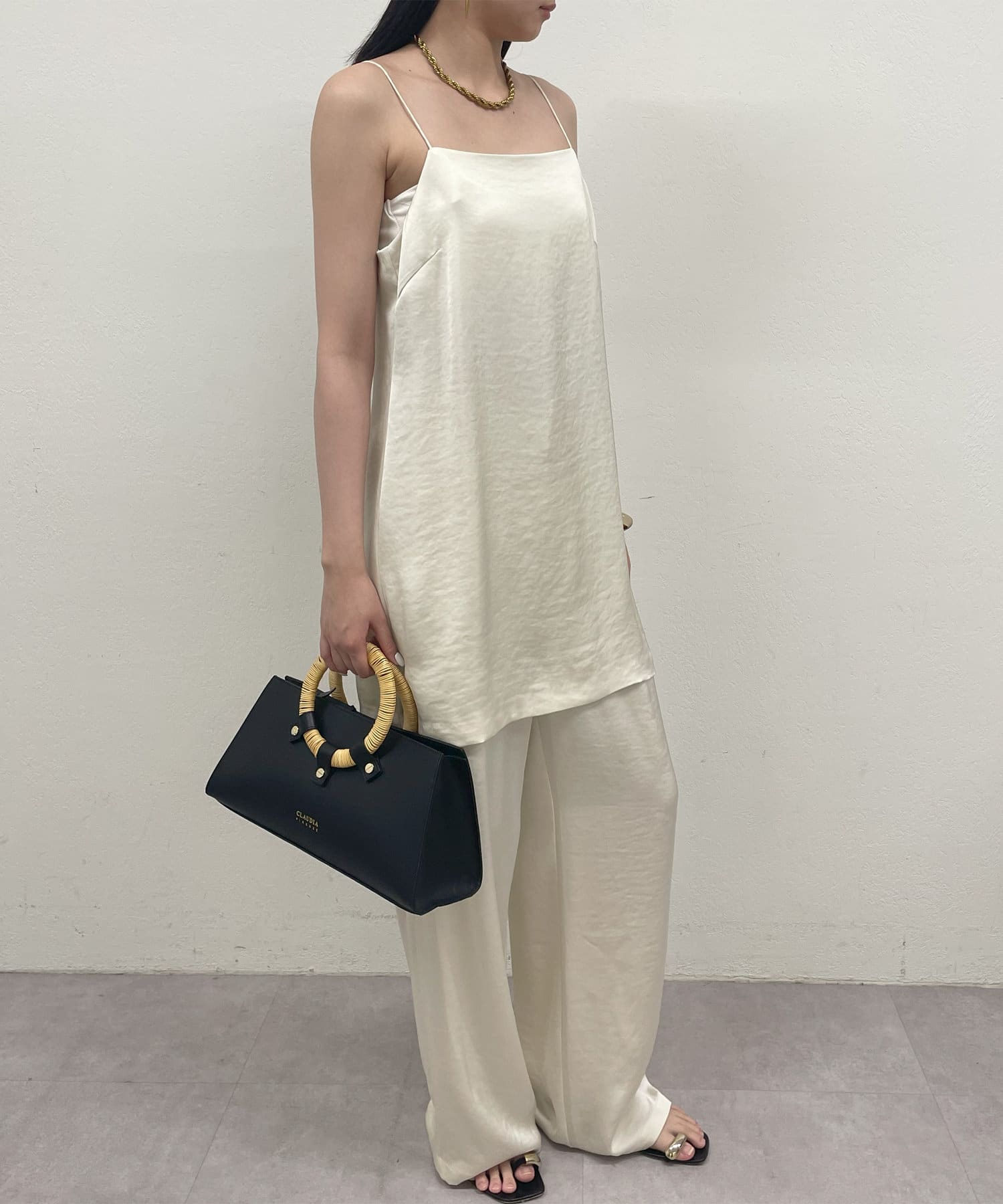 LOUNGEDRESS サテンキャミチュニック セール】サテンキャミチュニック（シャツ/ブラウス