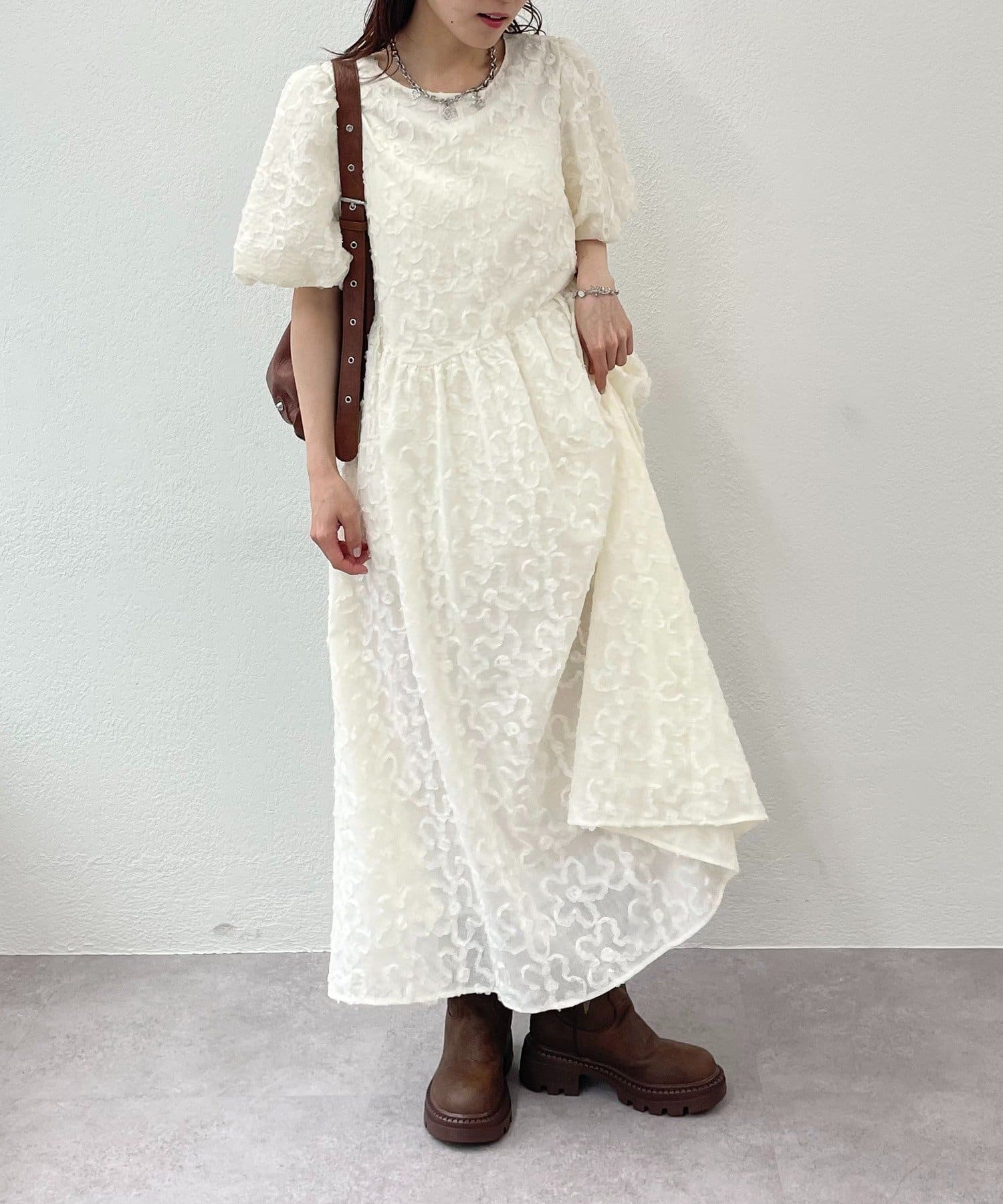 w closet(ダブルクローゼット) 【3色展開】フラワーレースワンピース