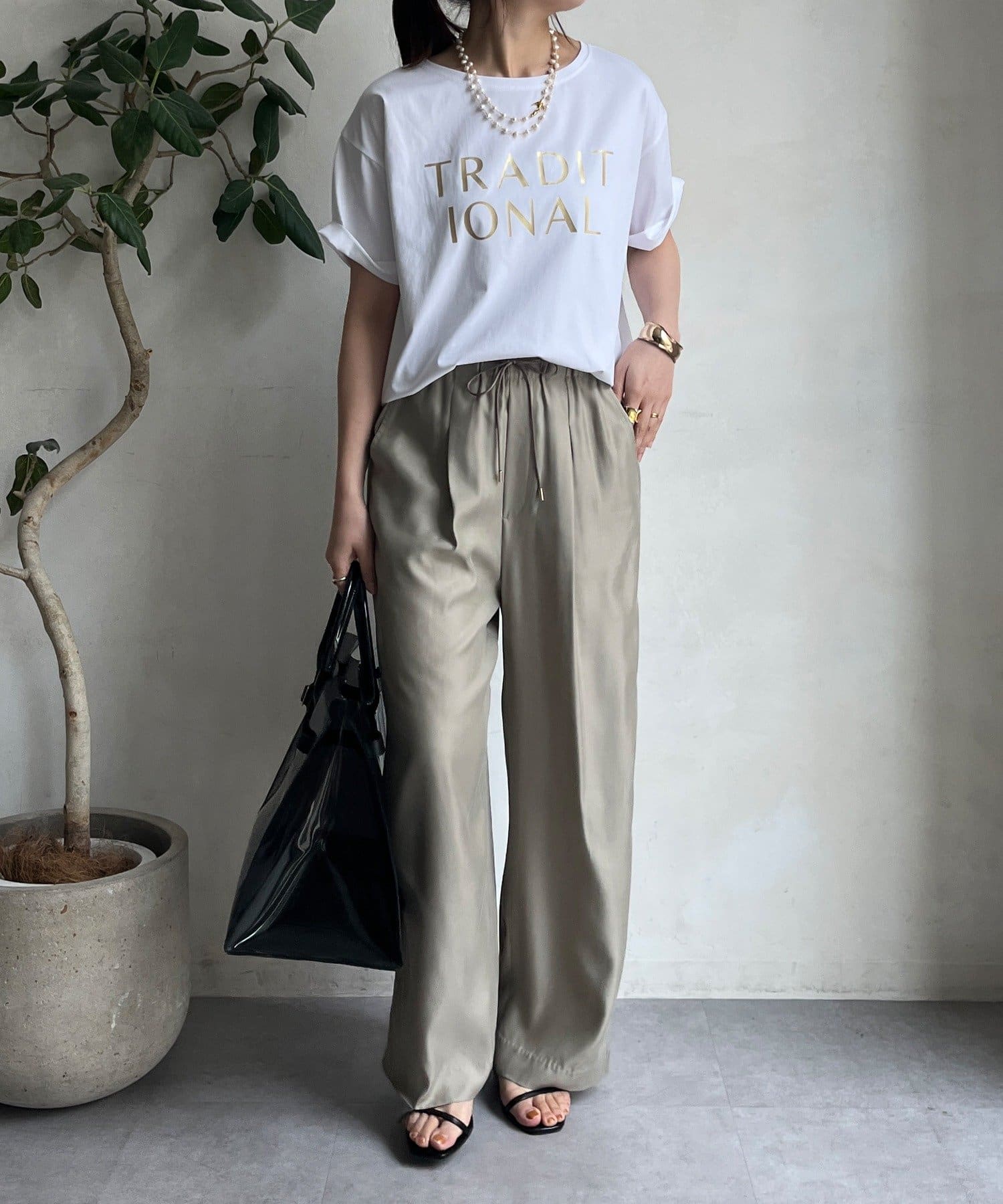 doudou partenzaロゴプリントTEE 新品 WEB限定】partenzaロゴプリントTEE DOUDOU(ドゥドゥ
