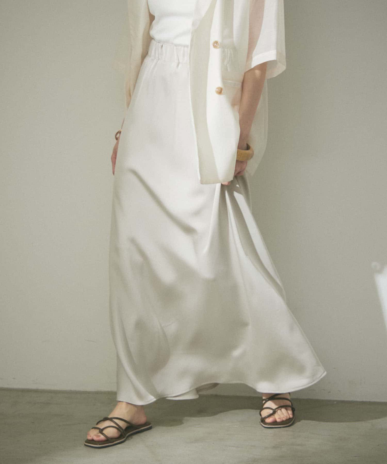 上品見え叶うサテンロングスカート | Remind me and forever