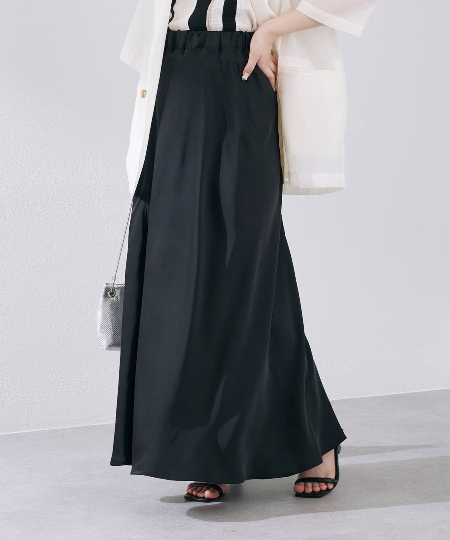 上品見え叶うサテンロングスカート | Remind me and forever