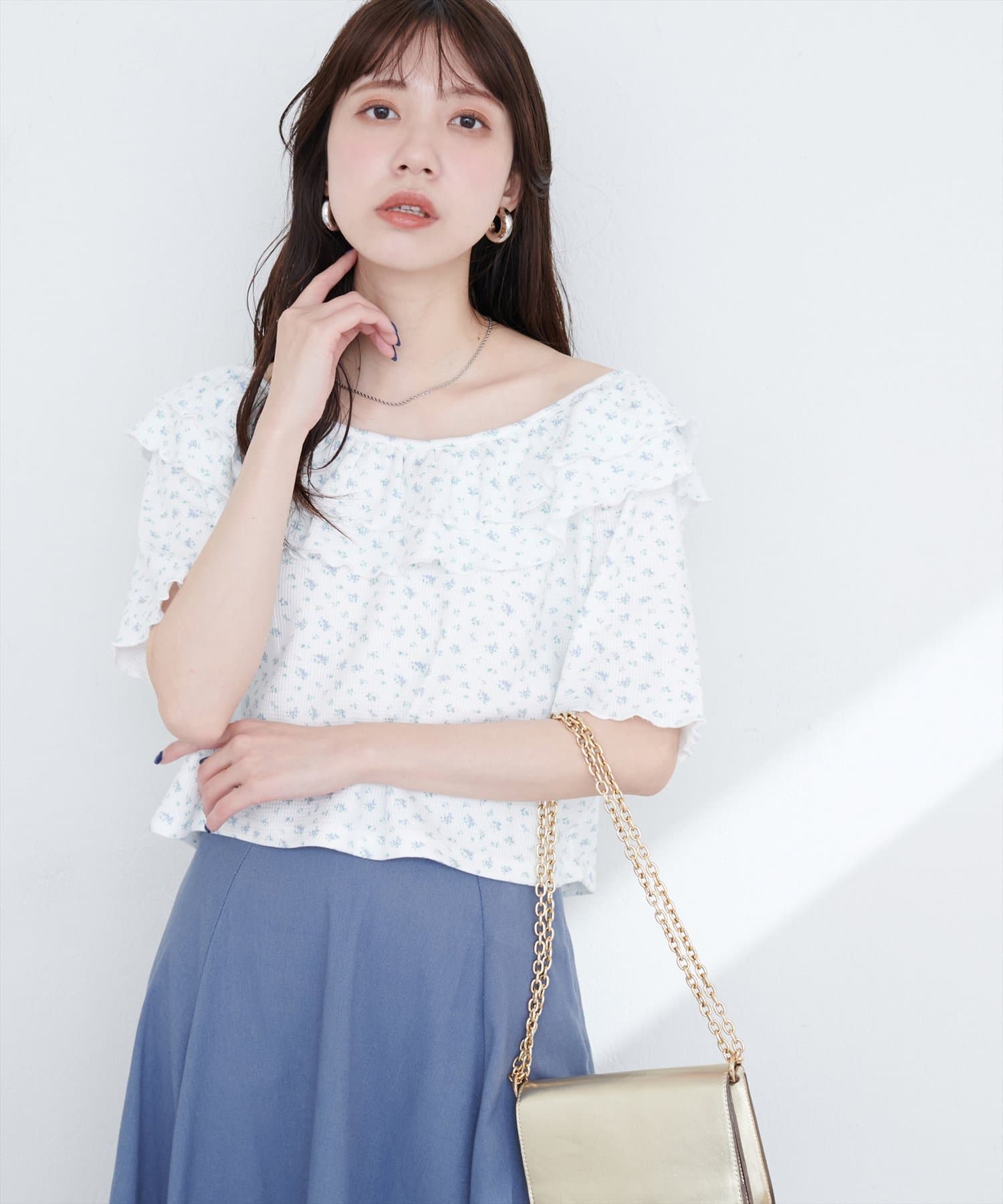 【2025SS natural couture】ワッフルフリルTOPS■Designふんわりフリルが大人可愛く、着回し力抜群のワッフルカットソー 。ネックラインを飾るフリルが顔周りを華やかに見せてくれ