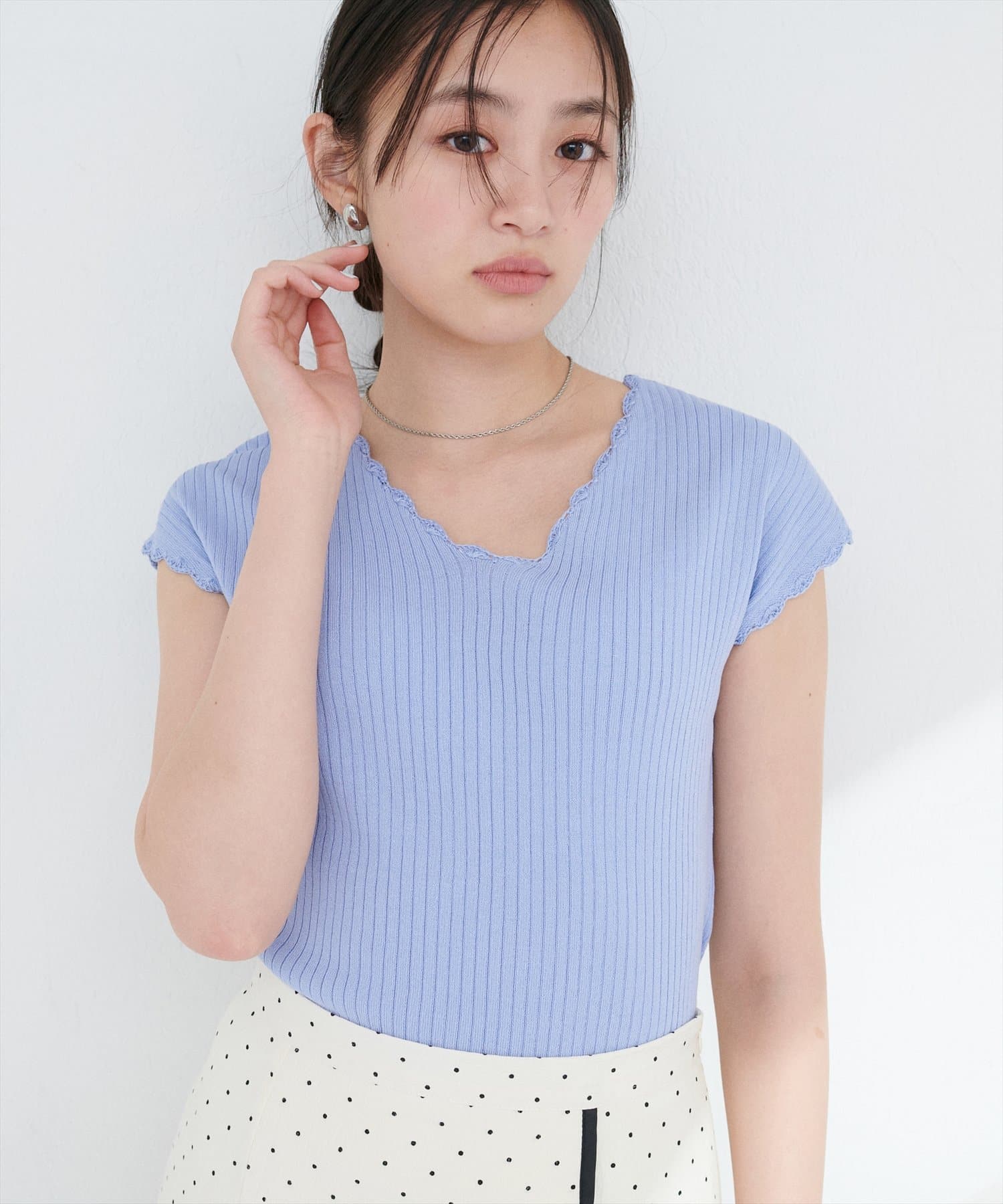 natural couture(ナチュラルクチュール) かぎ針風ちびスカラップフレンチリブニット