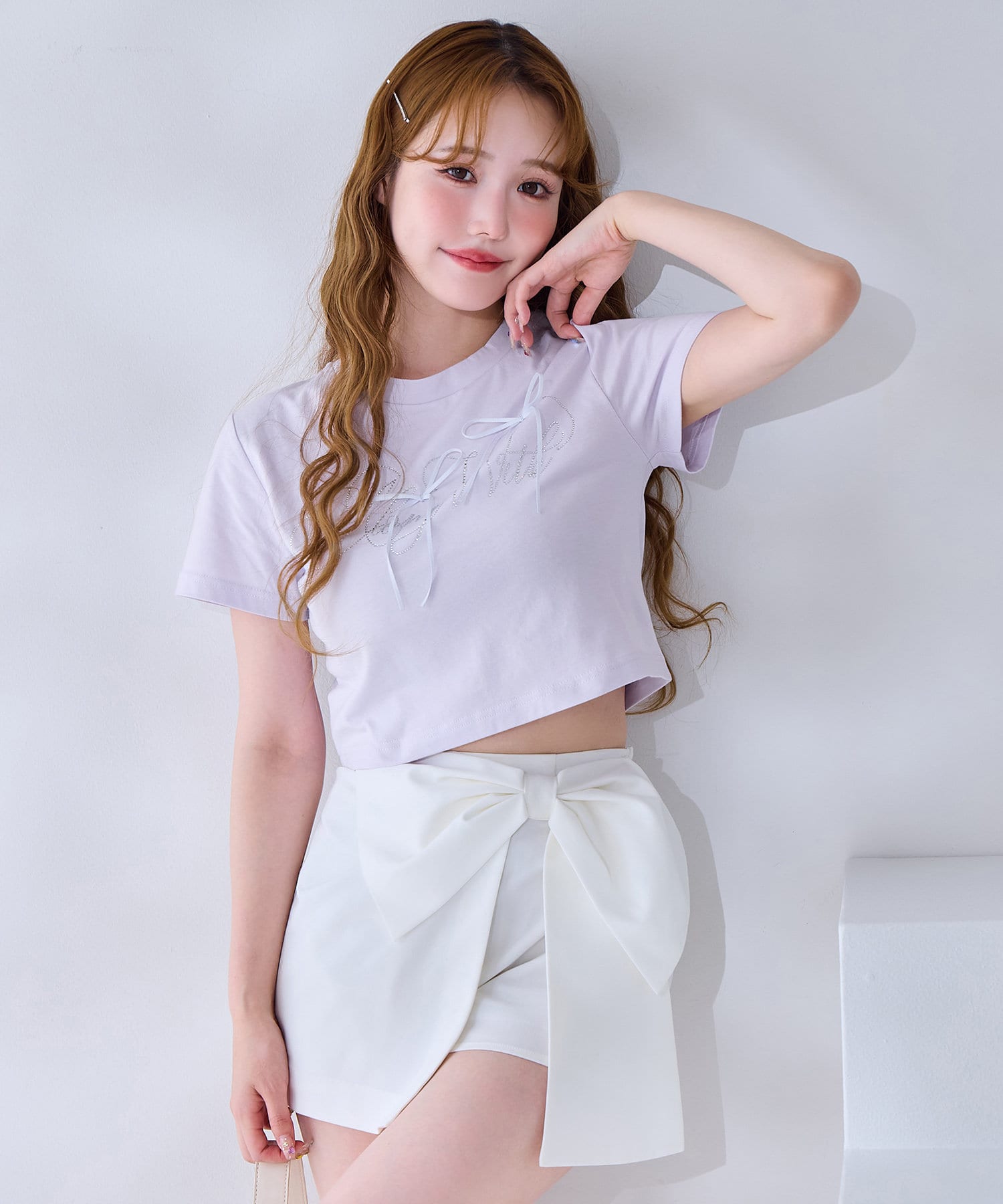 ~NICECLAUP 2025 Summer Collection~カラーによってデザインが違うアソートTシャツシルエットは適度な緩さがあるので、どんなボトムにも合わせやすく着回し力も抜群。合わせるボ