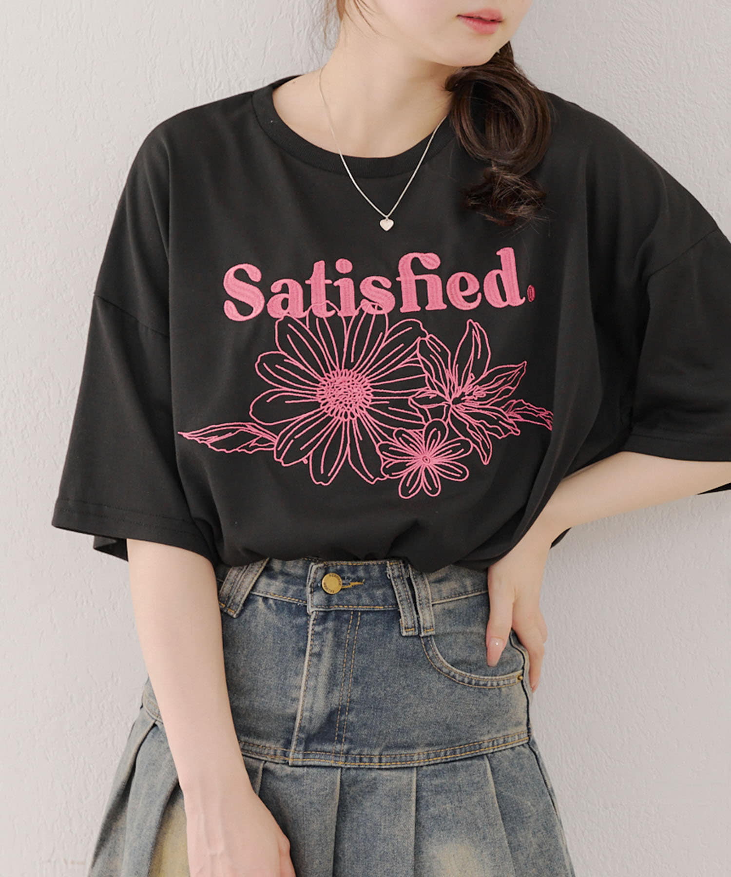 NICE CLAUP / OLIVE des OLIVE OUTLET(ナイスクラップ  / オリーブ デ オリーブ アウトレット) 【RMAF】フラワー刺繍Tシャツ