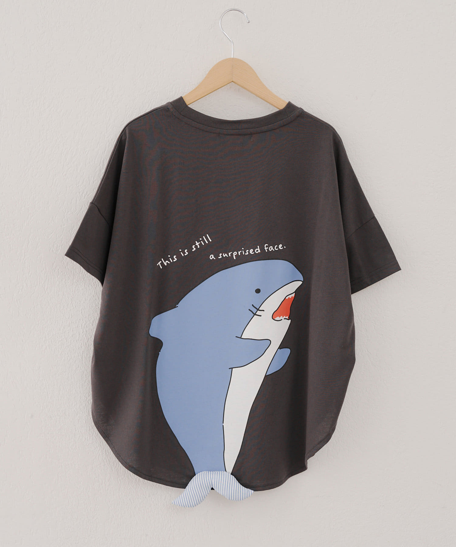 【2025SS ANOTHER BRANCH OLIVE des OLIVE】■ポイントアニマルの尻尾やもこもこのお袖が愛らしいTシャツ♪ゆったりとしているので、着やすさも◎普段着や、ルームウェアとし