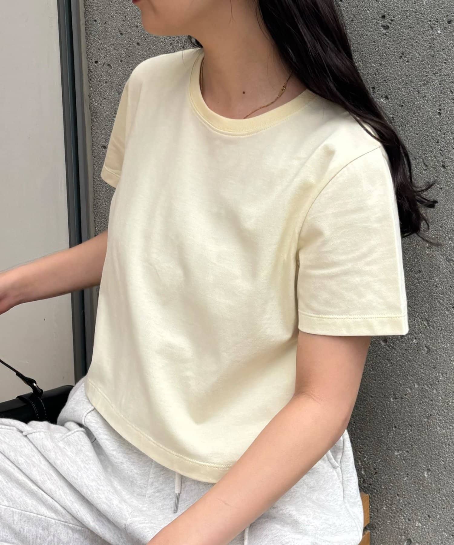 COLONY 2139(コロニー トゥーワンスリーナイン) 【PIKO企画 / リバイバル】バックロゴ刺繍コンパクトTシャツ