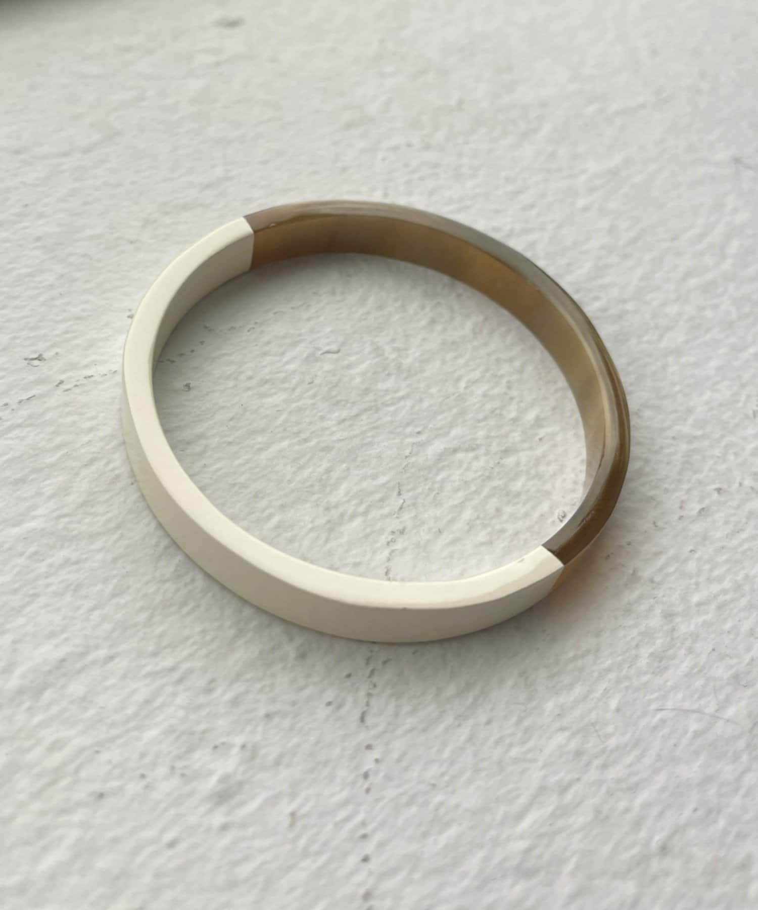 Omekashi(オメカシ) 【L'INDOCHINEUR】 2トーンスクエアバングル