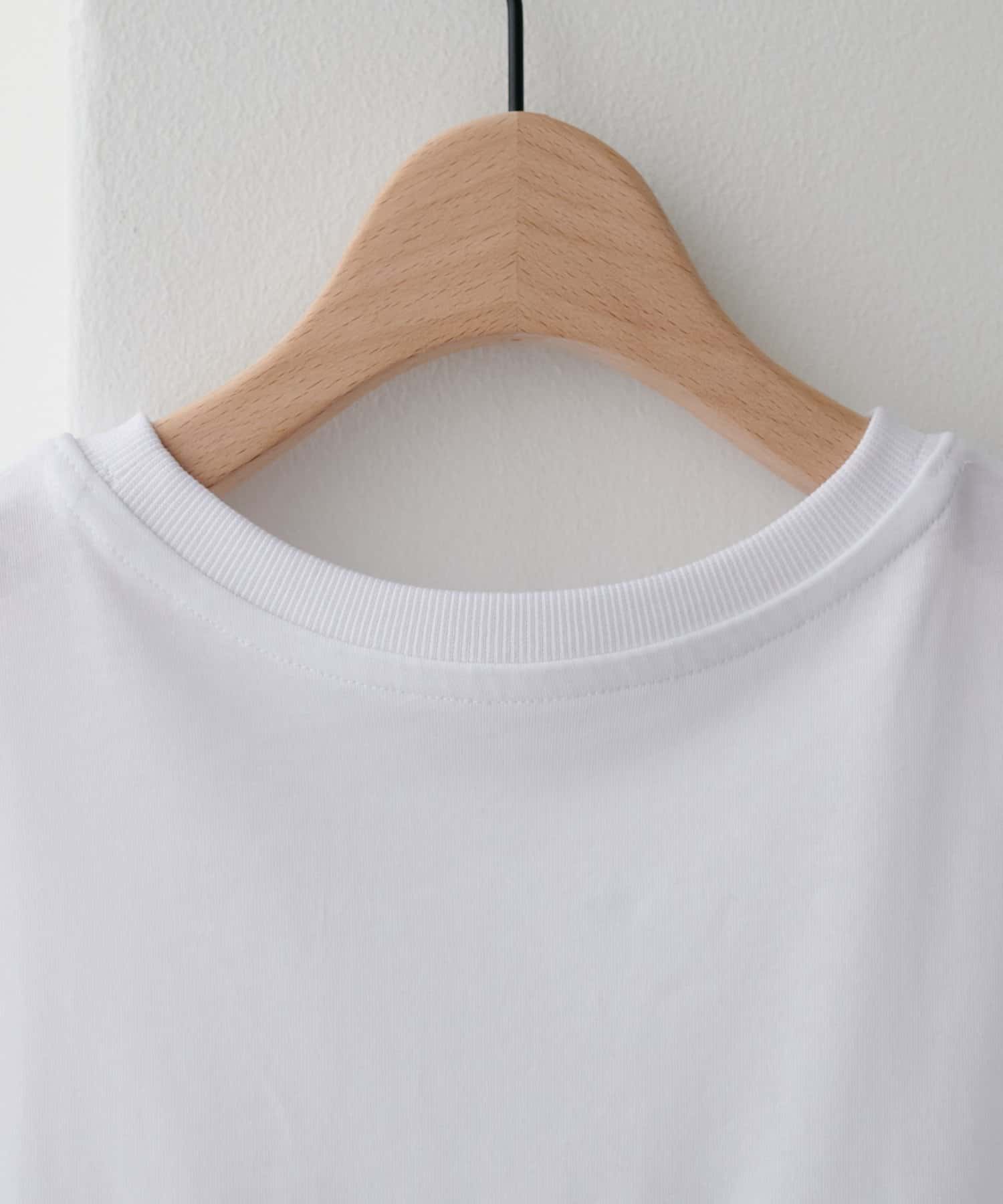 DISCOAT(ディスコート) シンプルロゴTシャツ