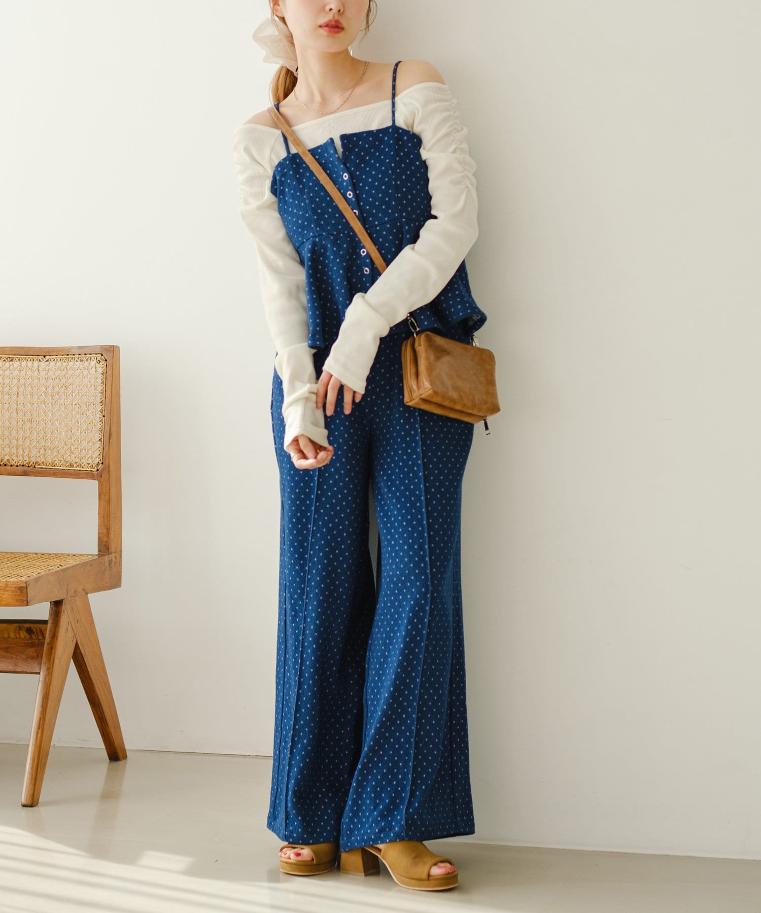 ＼【着回し6スタイリング】セットアップでも単品使いでも◎／ 【2サイズ展開/無地&ドット】美シルエットの万能ワイドパンツ※サイズ0と1の着丈の差は8cmです。(詳しくはサイズ詳細をご覧ください