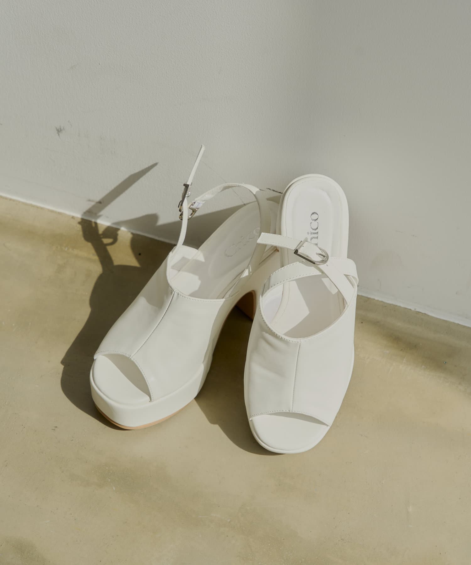 Chico】バックベルト厚底サボサンダル | OUTLET(アウトレット