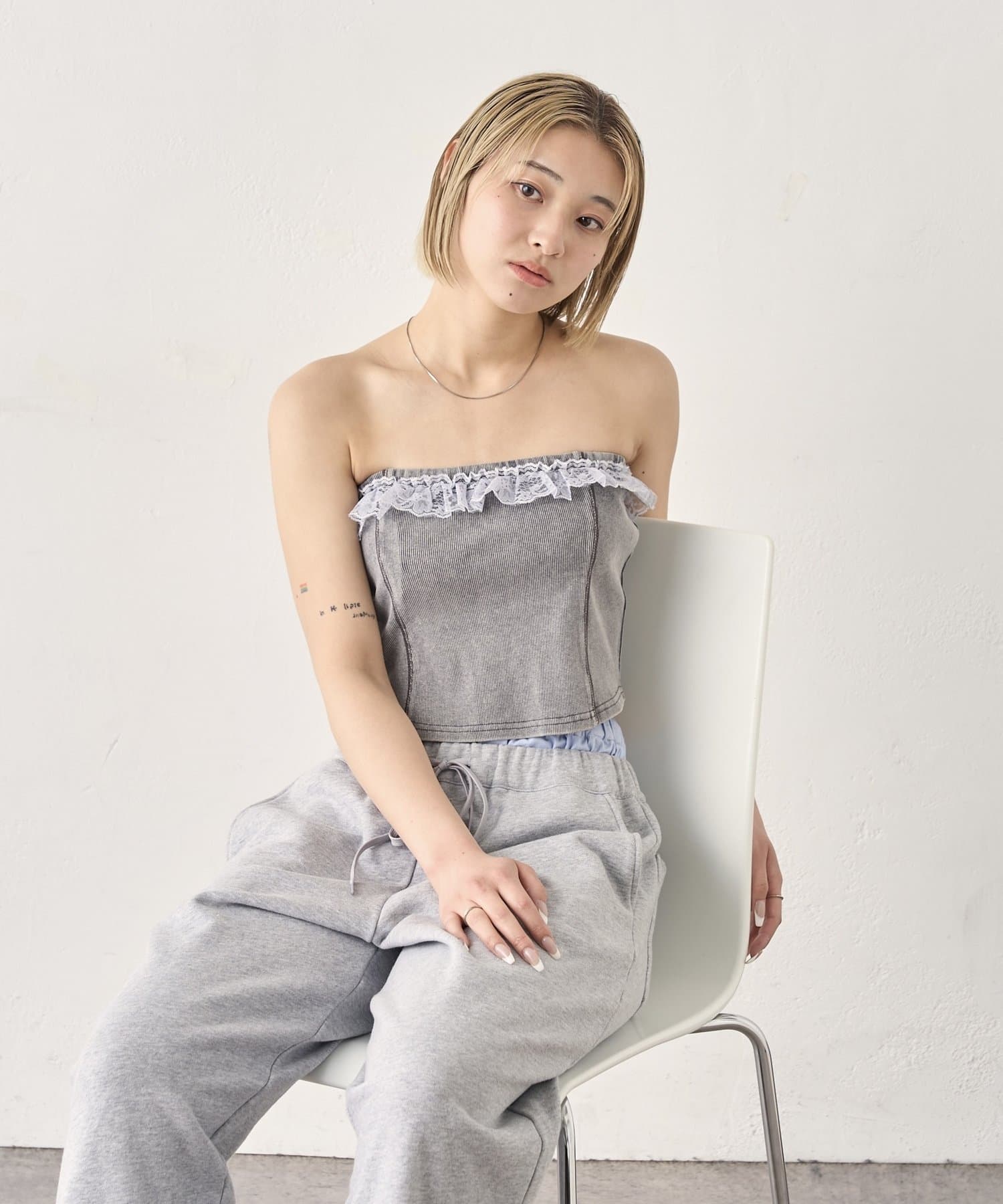 OUTLET(アウトレット) 【WHO'S WHO gallery】ヴィンテージライクレースチューブトップ
