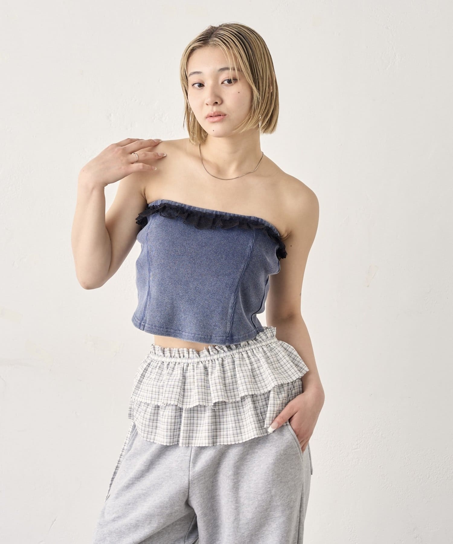 OUTLET(アウトレット) 【WHO'S WHO gallery】ヴィンテージライクレースチューブトップ