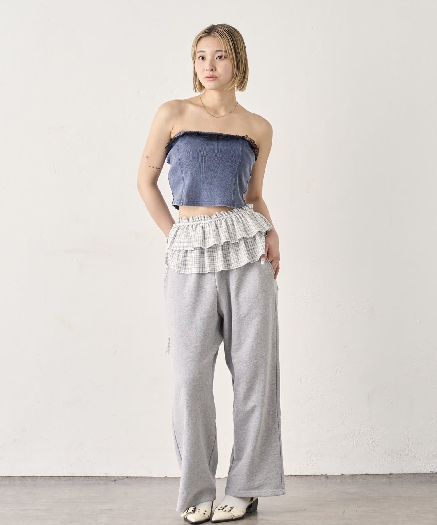 OUTLET(アウトレット) 【WHO'S WHO gallery】ヴィンテージライクレースチューブトップ