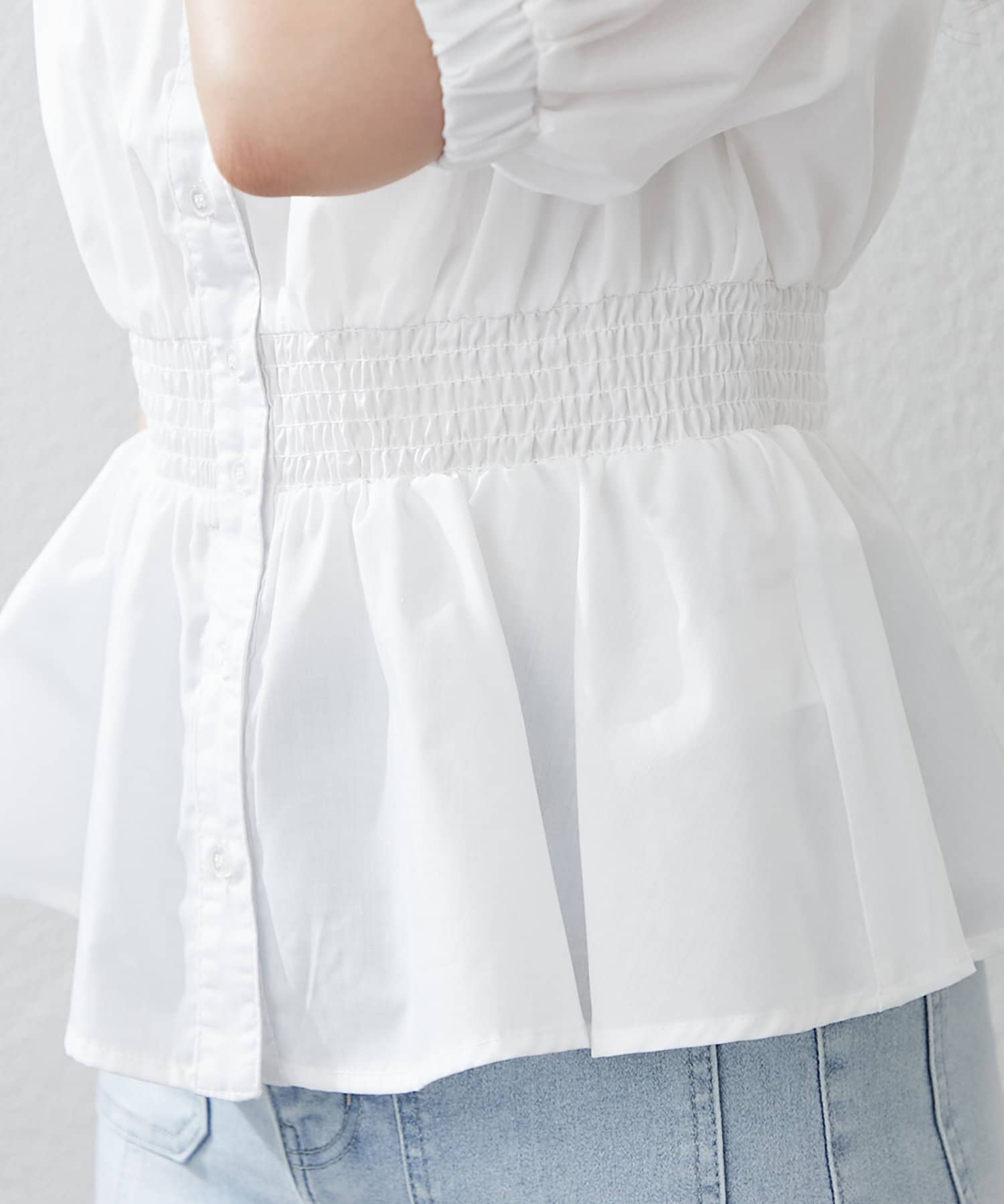 Remind me and forever(リマインドミーアンドフォーエバー) 【スタイルアップ効果抜群】スキッパー半袖ブラウス