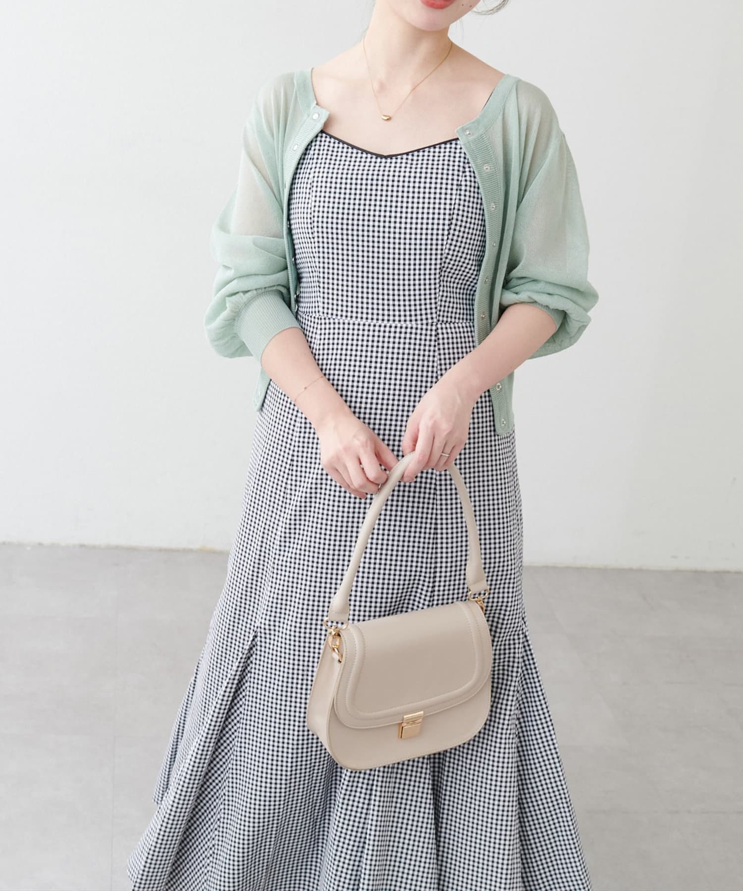 NICE CLAUP / OLIVE des OLIVE OUTLET(ナイスクラップ  / オリーブ デ オリーブ アウトレット) 【natural couture】裾ボリュームシアーキャミワンピ