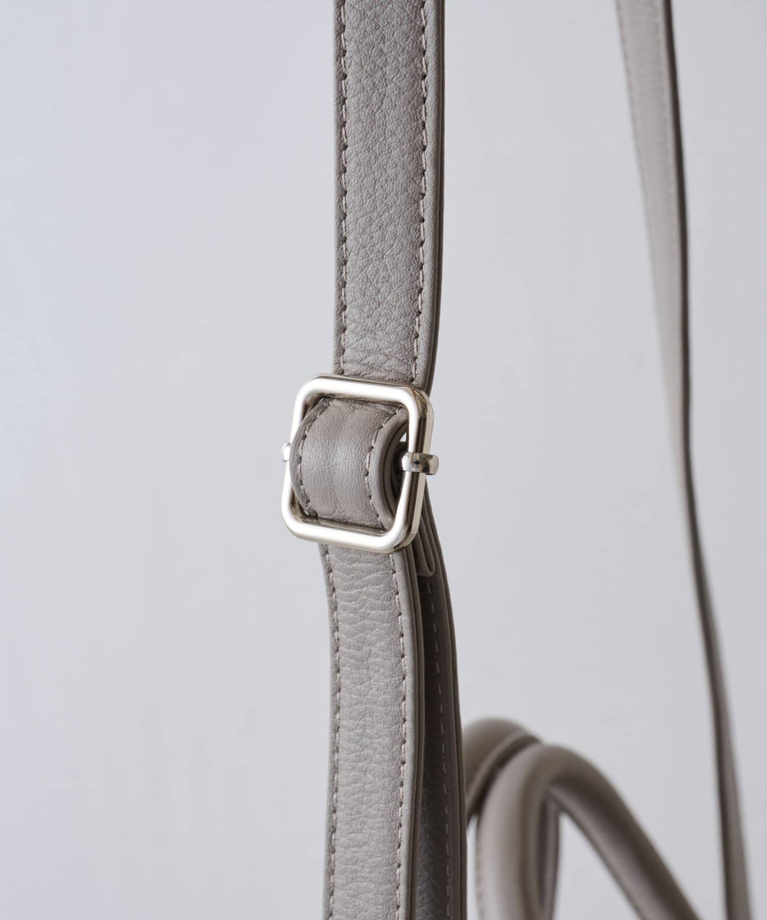 BEARDSLEY(ビアズリー) 《本革》ラウンドミニボストンバック