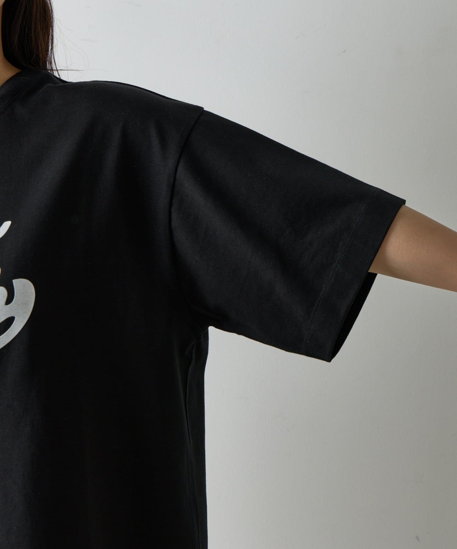 COLONY 2139(コロニー トゥーワンスリーナイン) MellowプリントTシャツ
