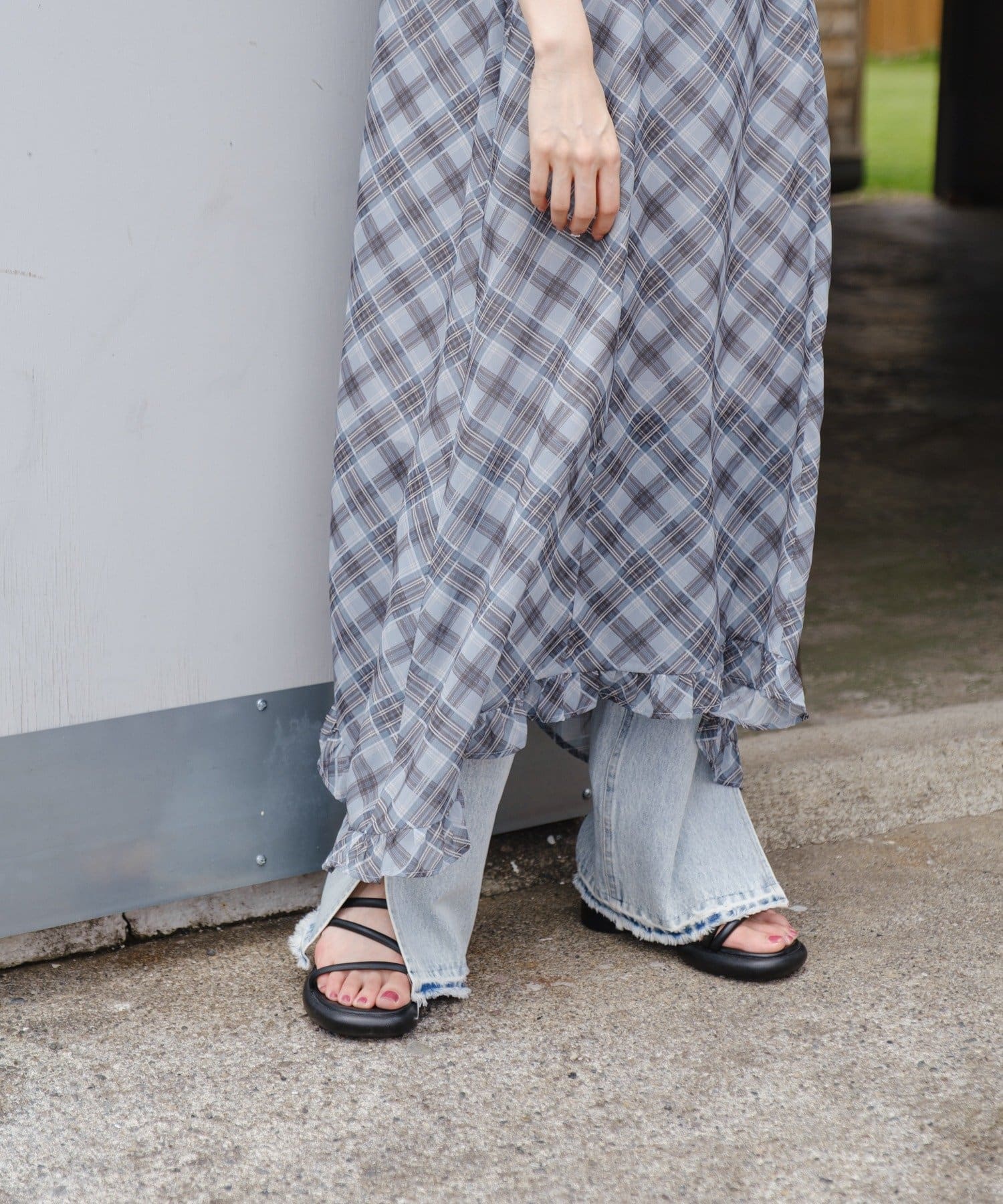 Kastane(カスタネ) 【肩紐調節可/裏地付き】シアーチェックアシメワンピース