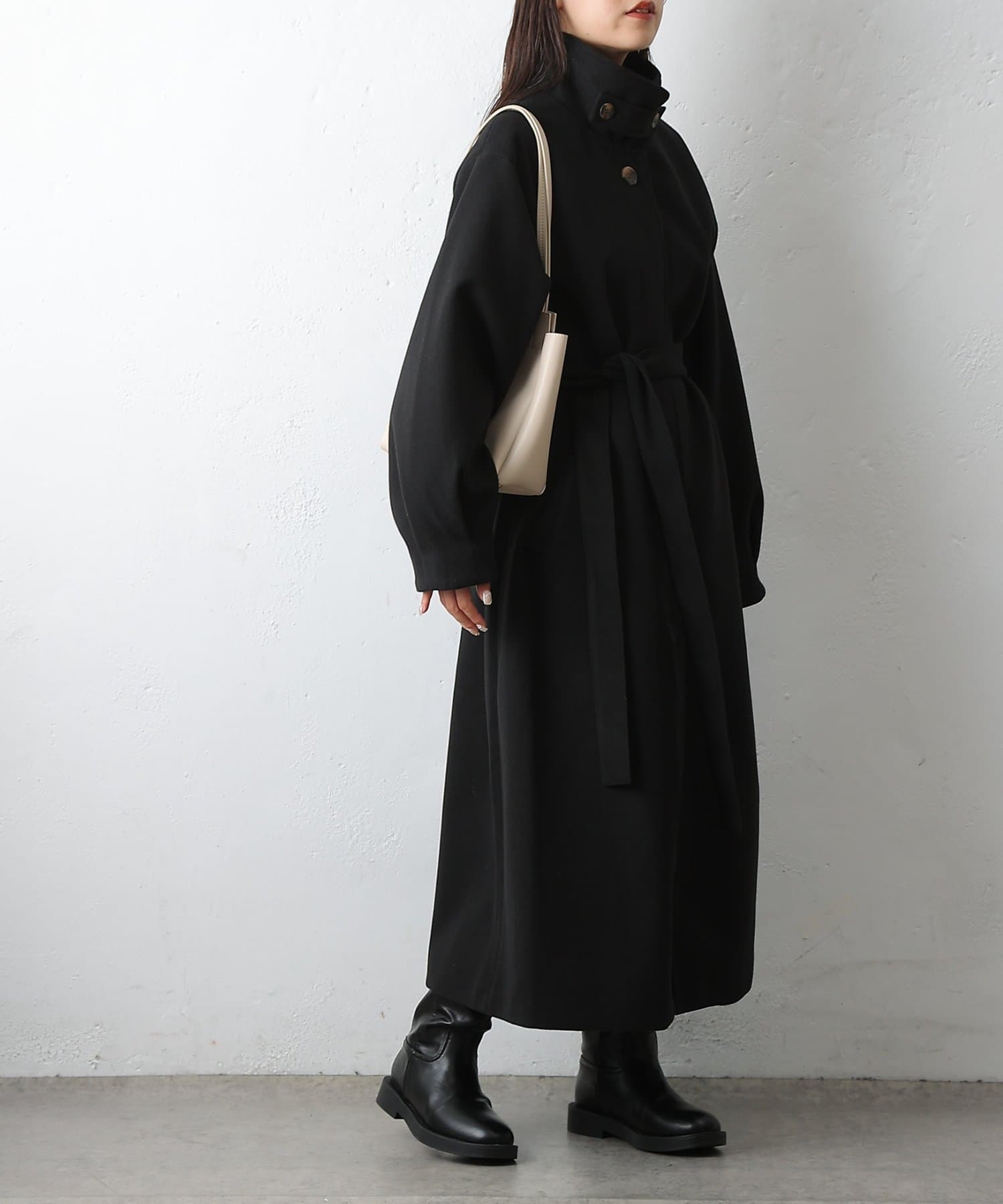 COLONY 2139(コロニー トゥーワンスリーナイン) 【リバイバル】ベルト付ボリューム袖ステンカラーコート