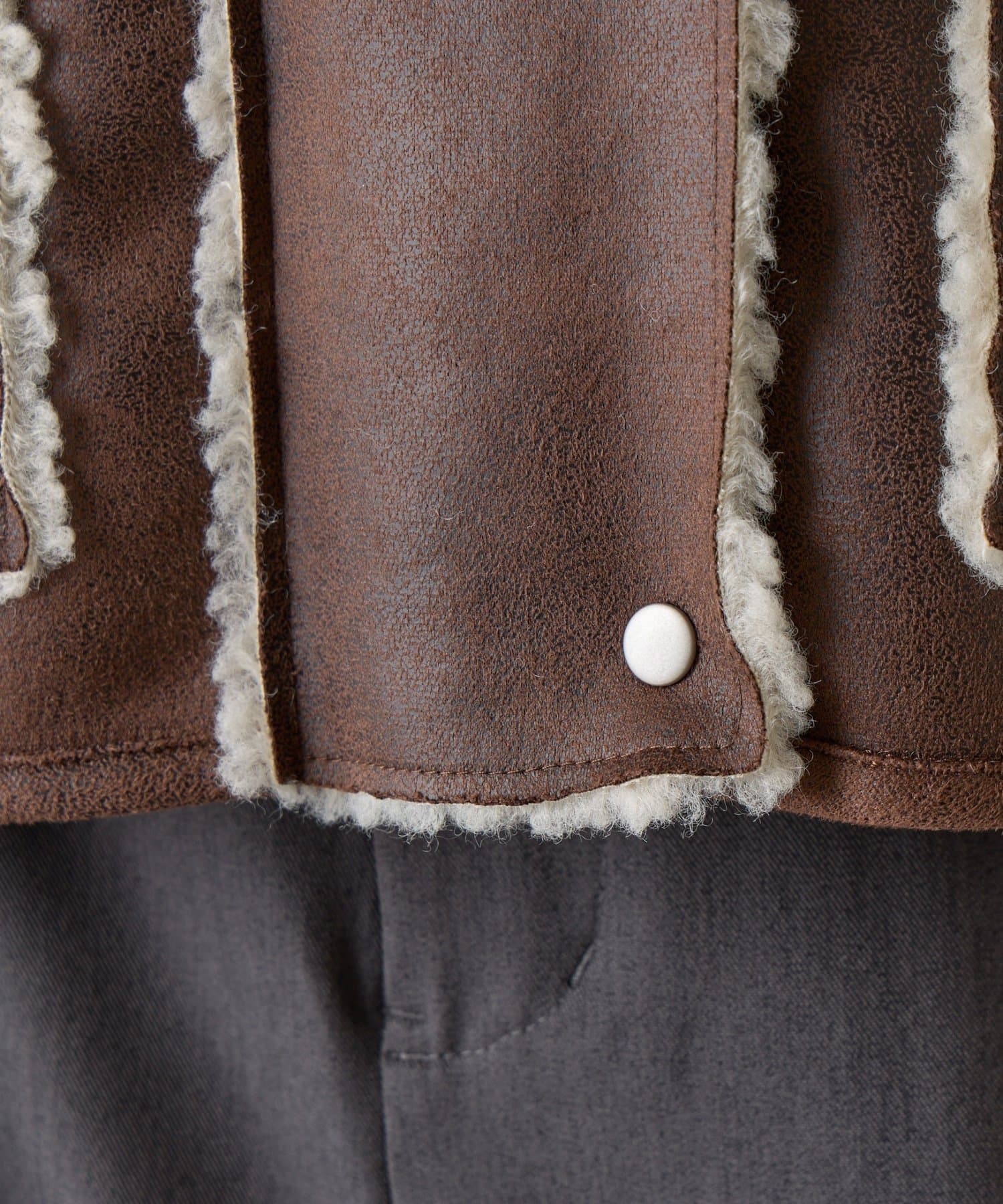 COLONY 2139(コロニー トゥーワンスリーナイン) フェイクスエードムートンブルゾン