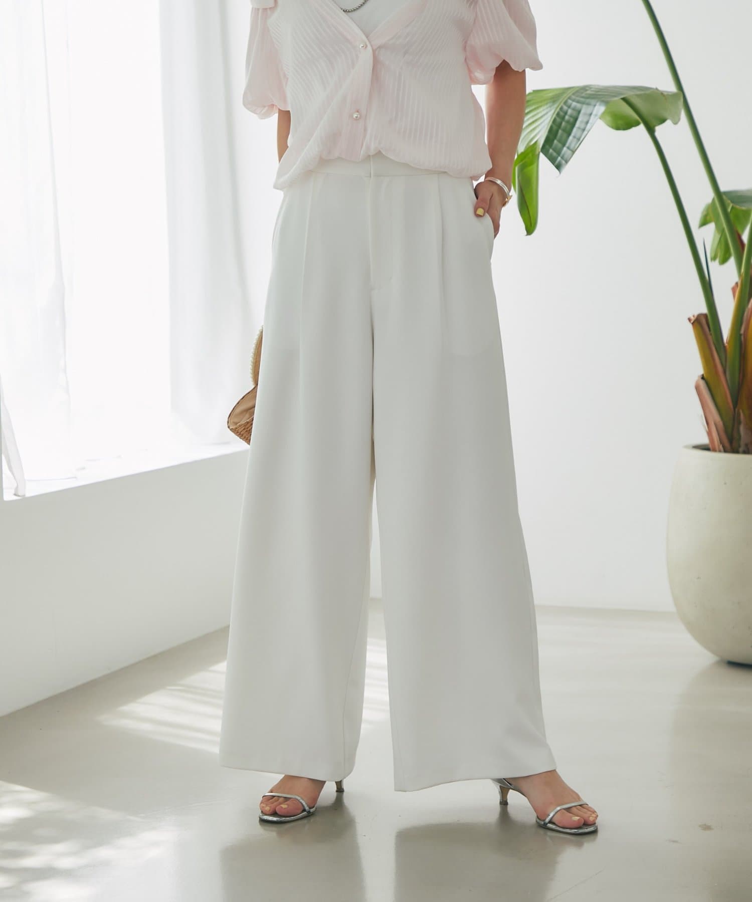 美シルエット】ダブルクロス1タックワイドパンツ | La boutique