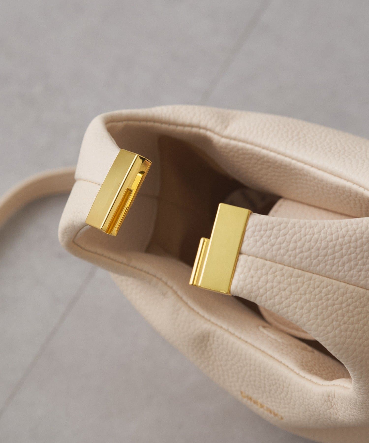 LOUNGEDRESS(ラウンジドレス) 【SINBONO/シンボノ】Vivienne Small Top Handle Crossbody bag I