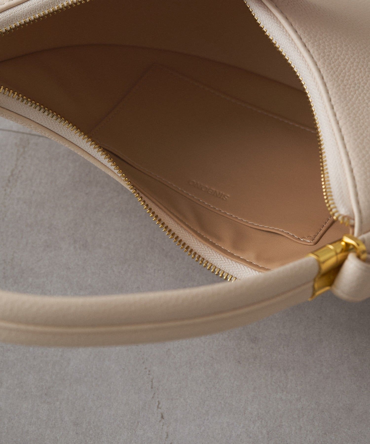 LOUNGEDRESS(ラウンジドレス) 【SINBONO/シンボノ】Zoey Shoulder Crossbody Bag IVY