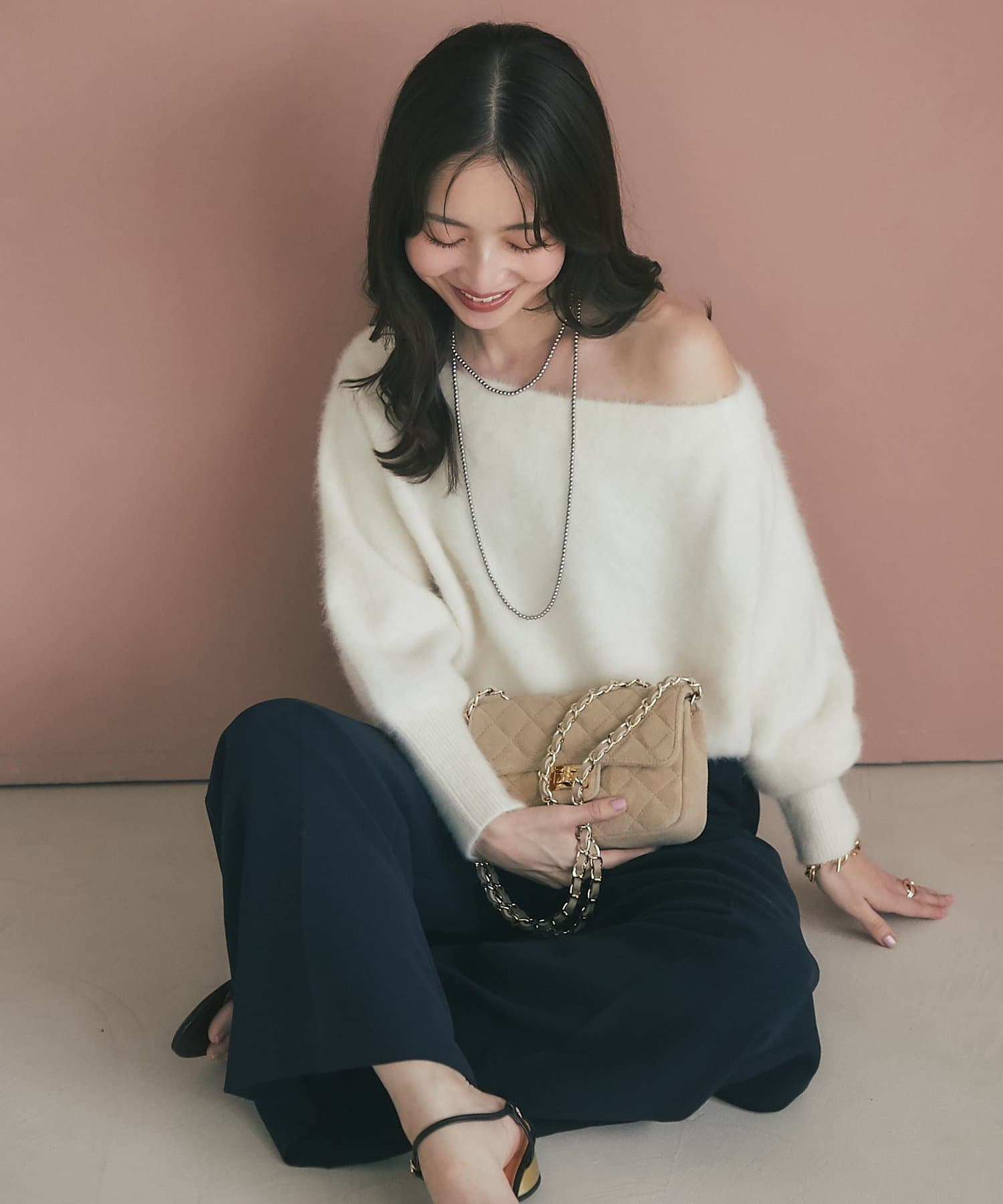 la boutique bonbon ヘアリーウールカシミヤ混オフショルニット セール】ヘアリーウールカシミヤ混オフショルニット（ニット