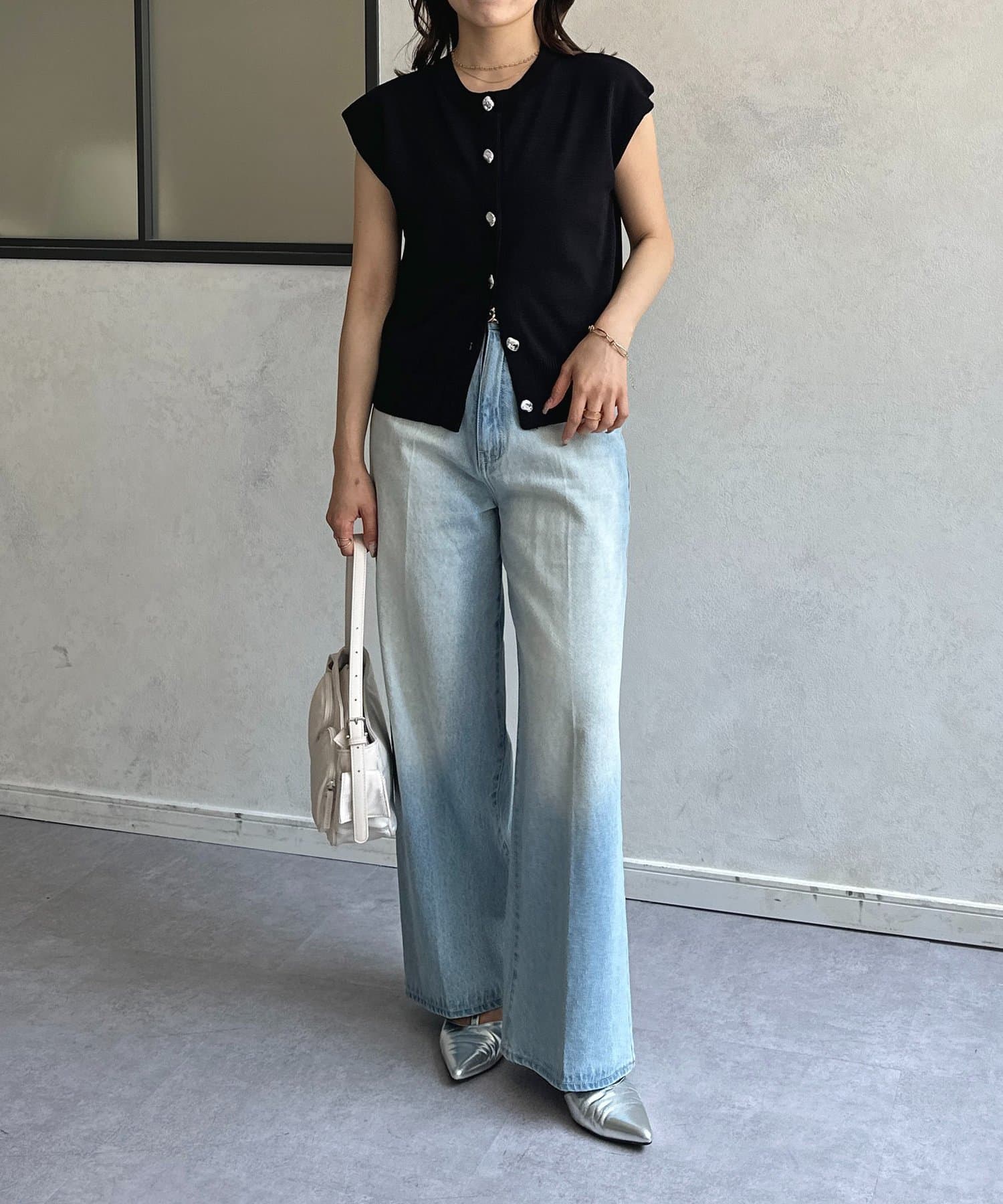 Thevon.(ゼヴォン) ニュアンスボタンフレンチカーディガン