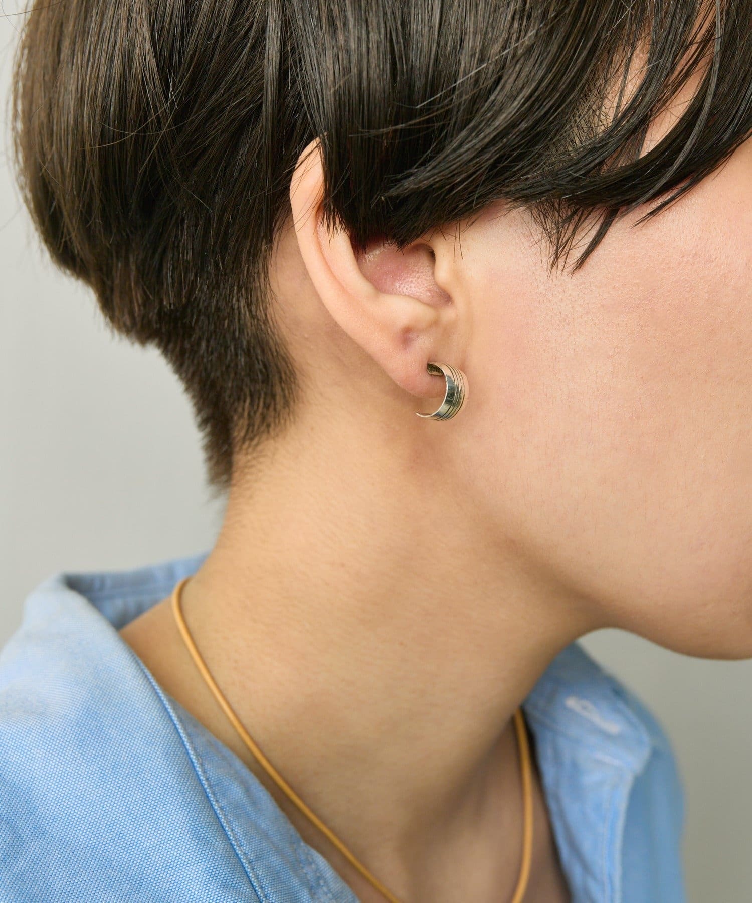 ear PAPILLONNER(イア パピヨネ) 《スターリングシルバー使用》フォーラインフープピアス