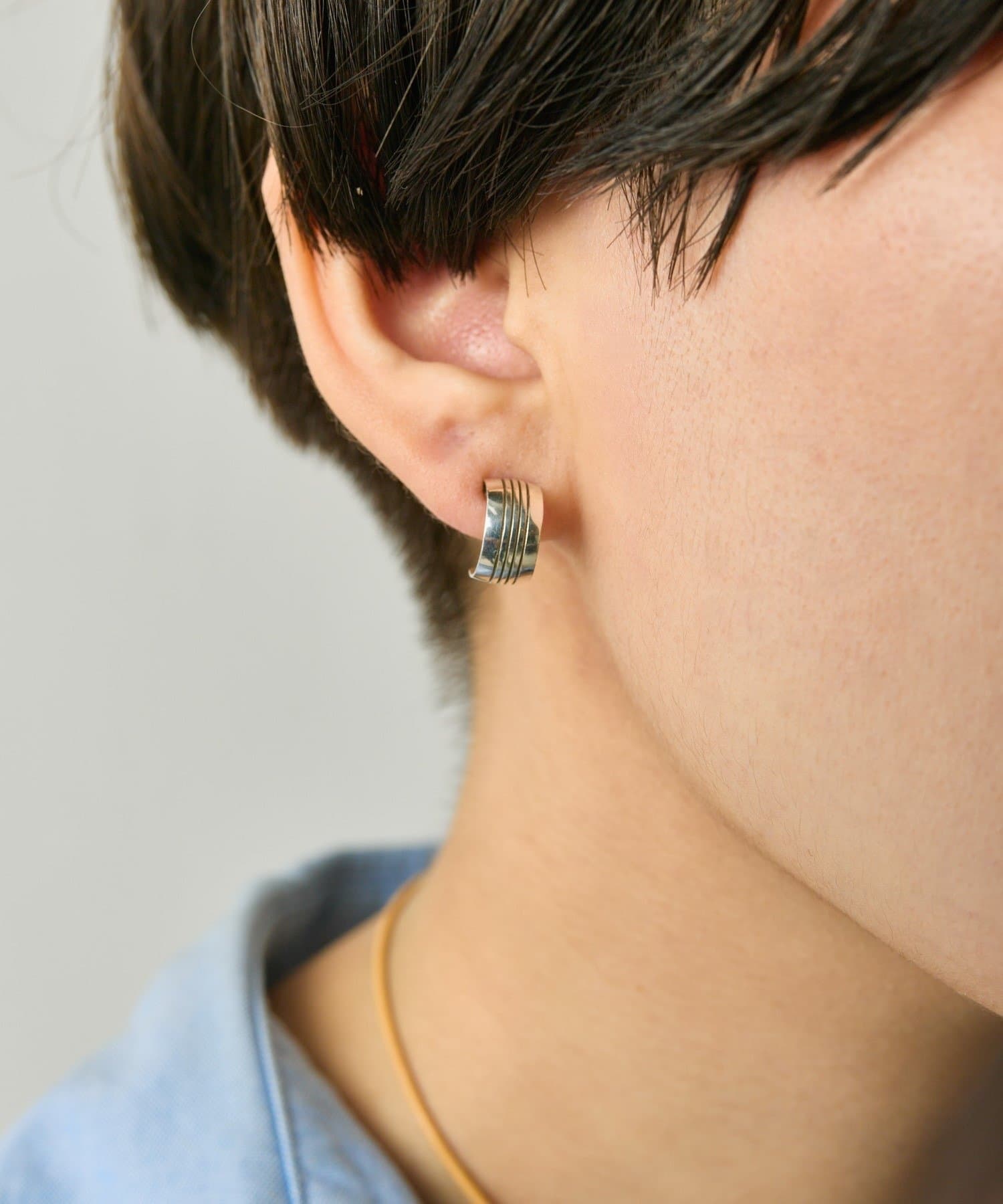 ear PAPILLONNER(イア パピヨネ) 《スターリングシルバー使用》フォーラインフープピアス