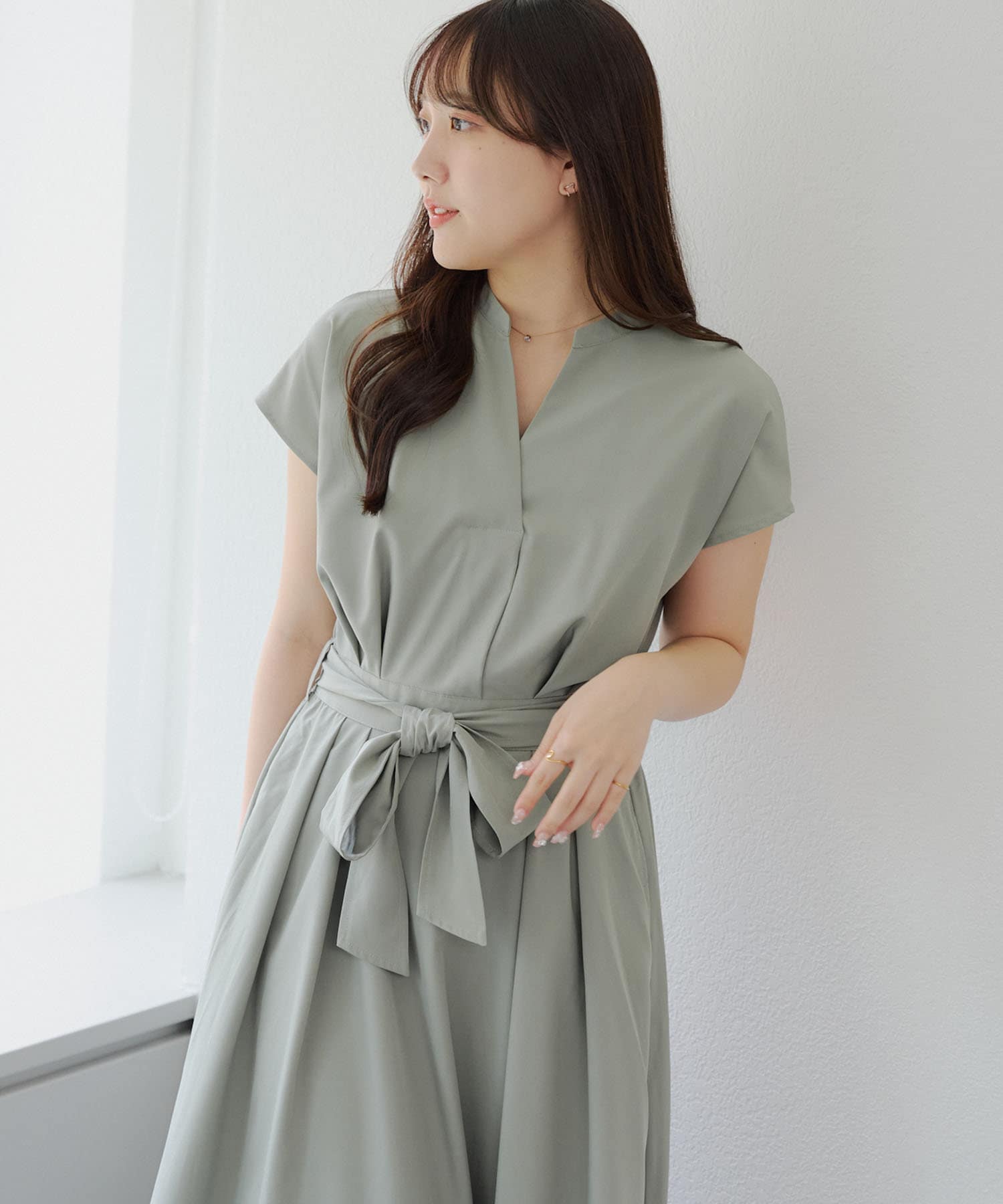 上品見え叶う、スキッパーフレンチタックワンピース | Remind me