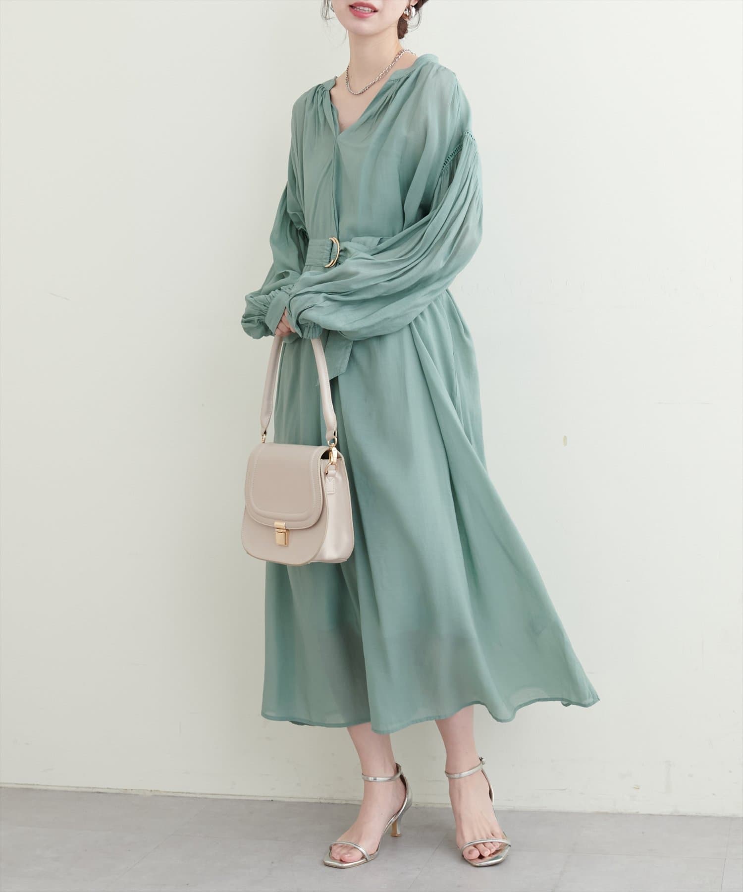 NICE CLAUP / OLIVE des OLIVE OUTLET(ナイスクラップ  / オリーブ デ オリーブ アウトレット) 【natural couture】ハシゴレースギャザーワンピ