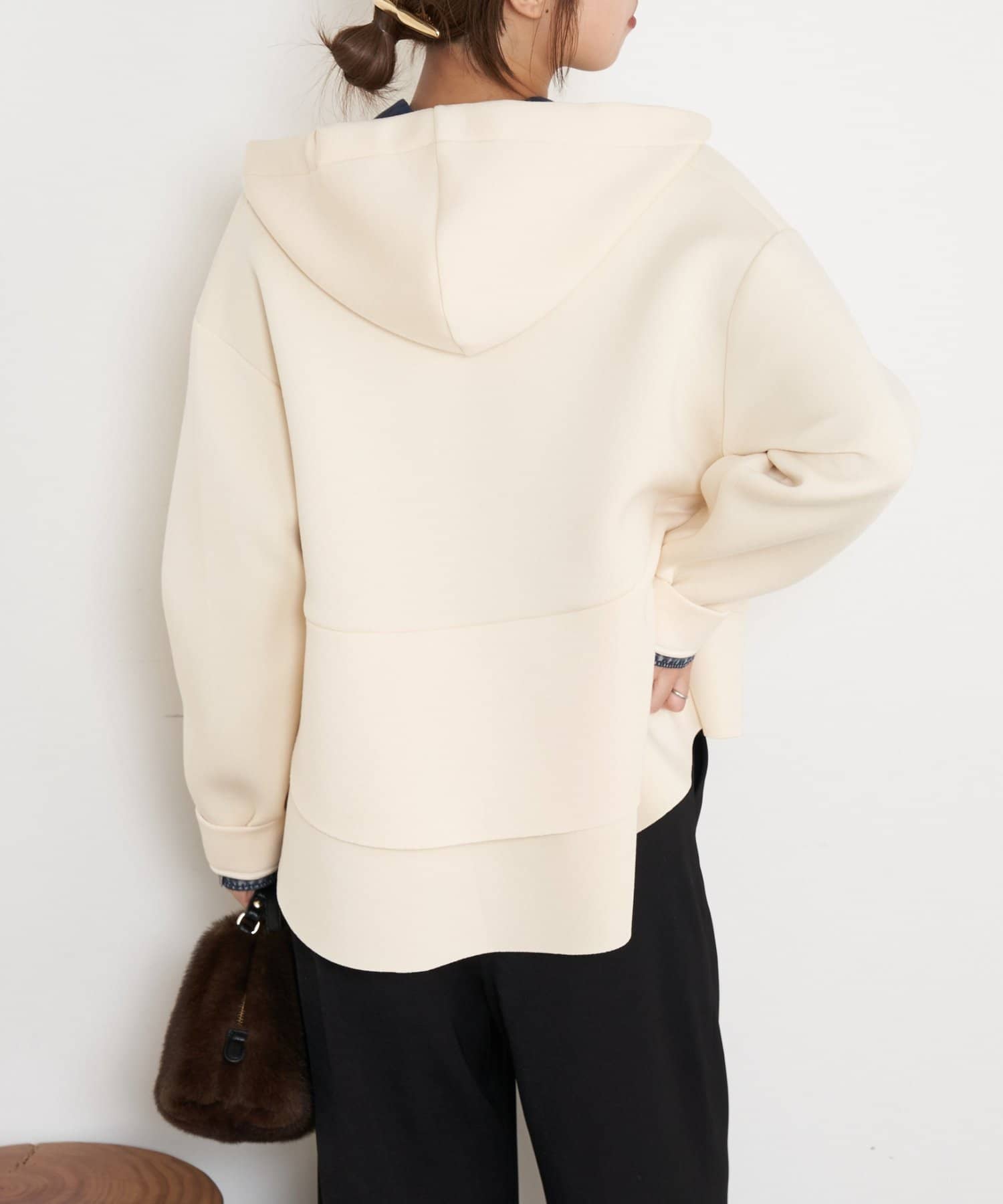 Jena　espace merveilleux(ジェナ　エスパスメルヴェイユ) 【人気アイテム】フリル切替パーカー