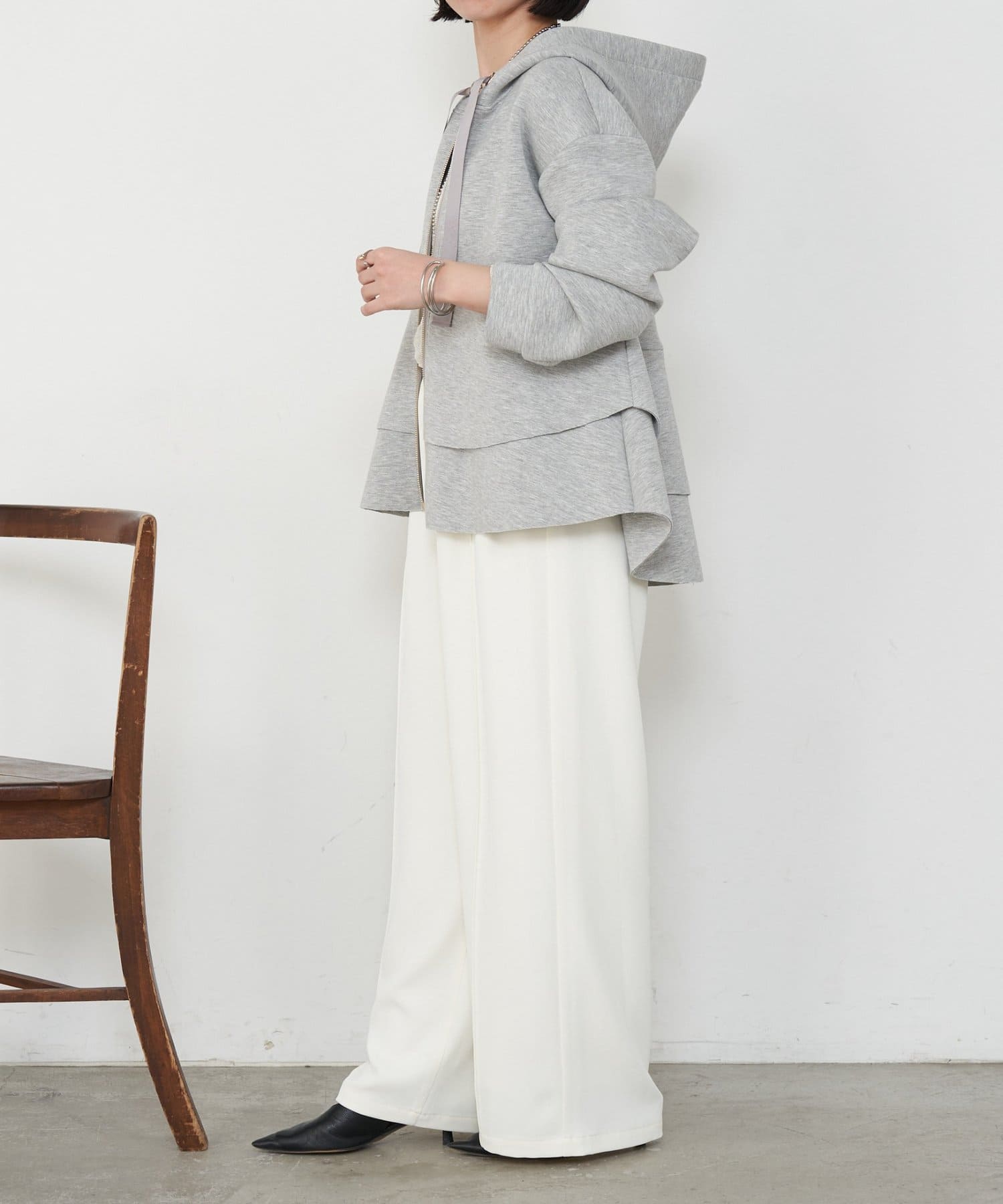 Jena　espace merveilleux(ジェナ　エスパスメルヴェイユ) 【新色追加/再入荷決定】フリル切替パーカー